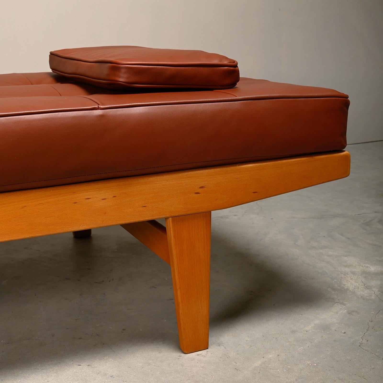 Poul M. Volther Daybed in Beech wood and Leather for FDB Møbler, Denmark 1960s 5