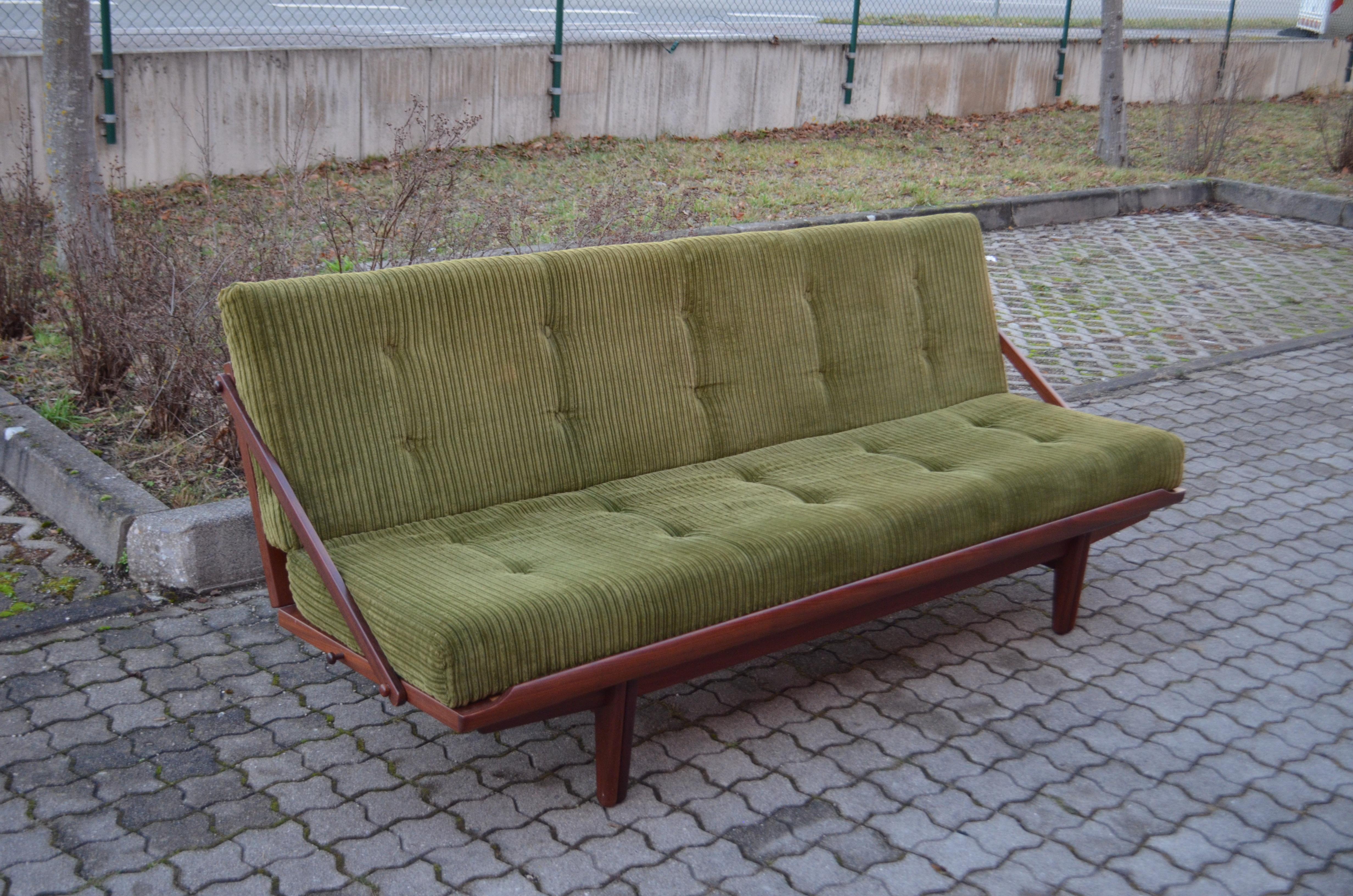 Danish Poul M Volther Daybed Sofa Model 981 DIVA by Frem Røjle, Teak 60ties green cord For Sale