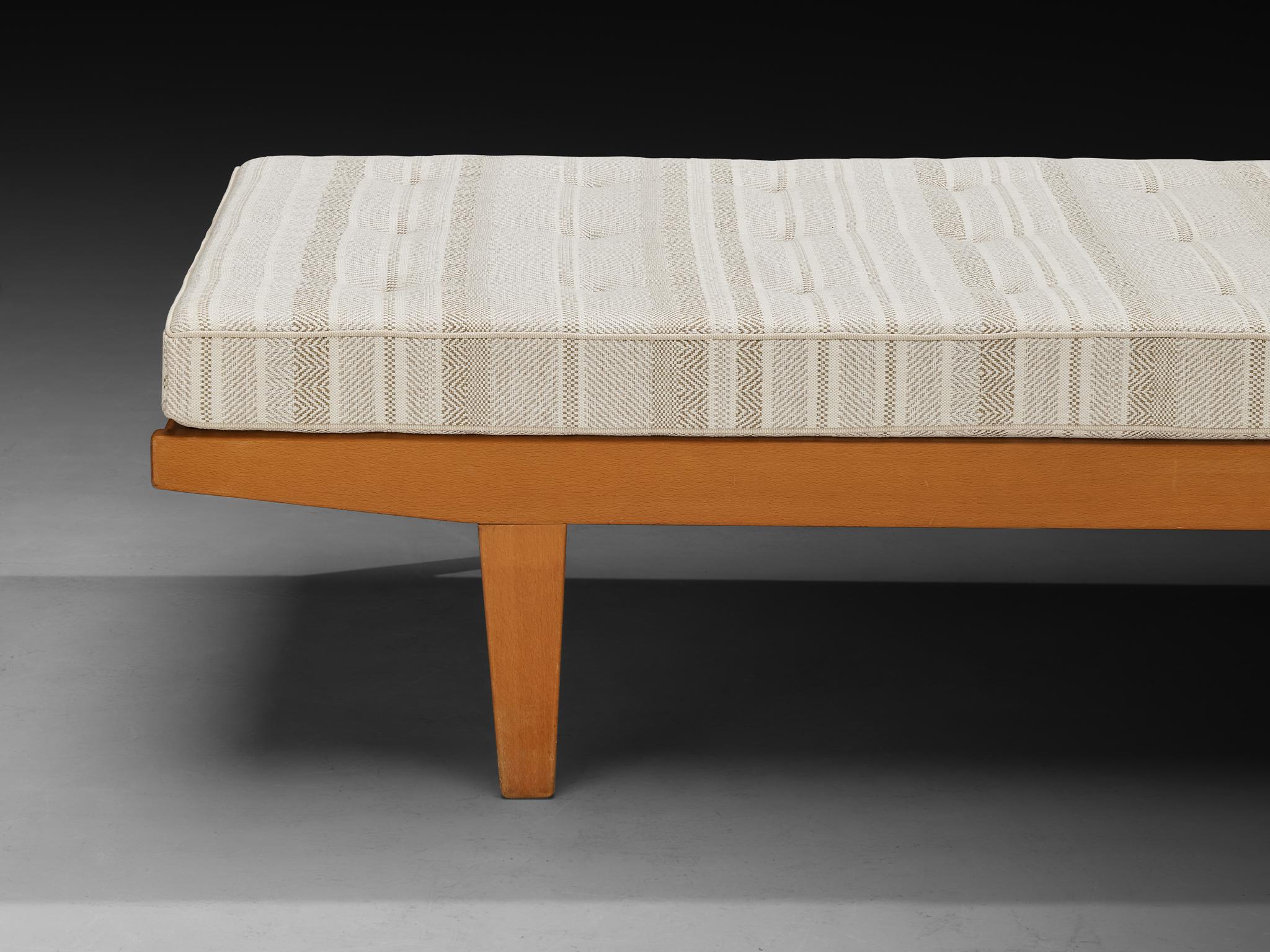 Poul M. Volther für FDB Møbler Daybed in Wood (Dänisch) im Angebot