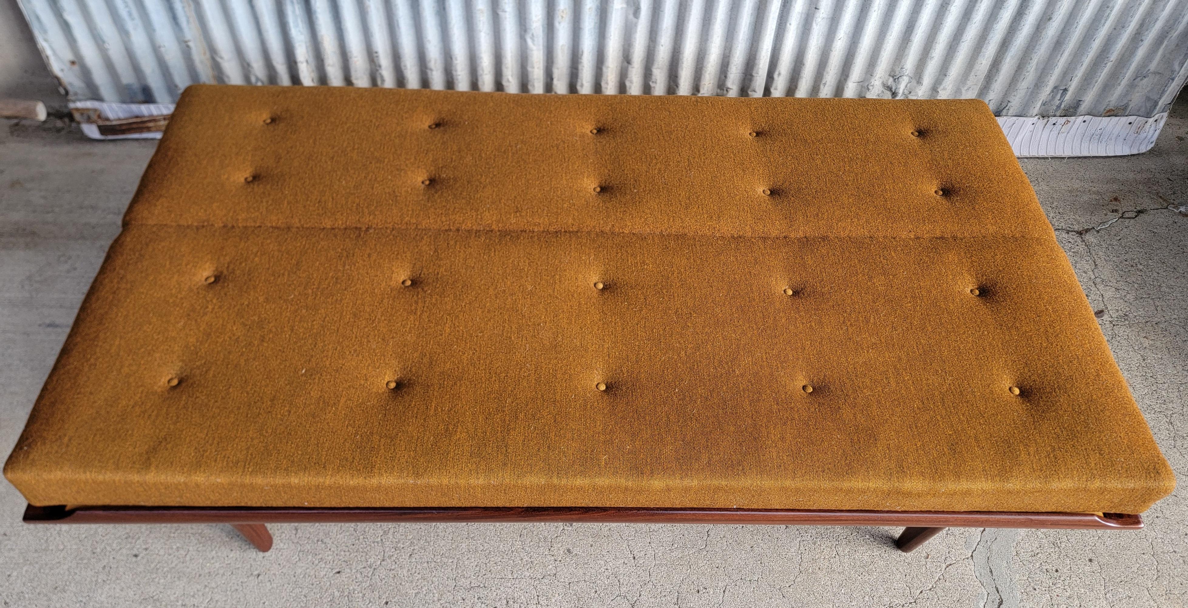 Poul M. Volther for Frem Røjle Danish Modern Sofa Sleeper In Good Condition For Sale In Fulton, CA