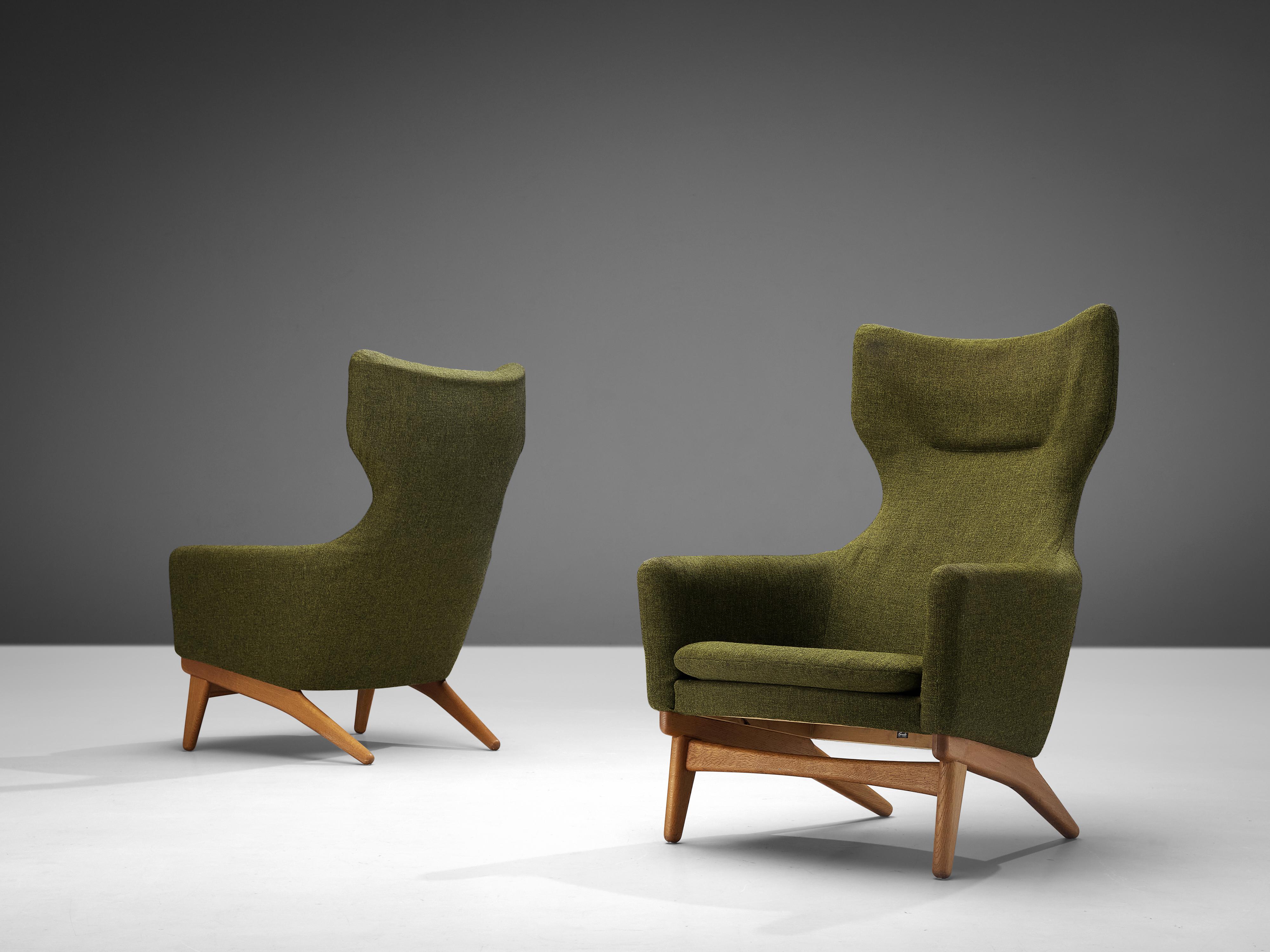 Poul M. Volther for Gemla, pair of lounge chairs model ‘Korall’, teak, fabric, Sweden, designed in 1959

Rare pair of ‘Korall’ lounge chairs by Danish designer Poul M. Volter and produced by Swedish manufacturer Gemla. The ‘Korall’ model features