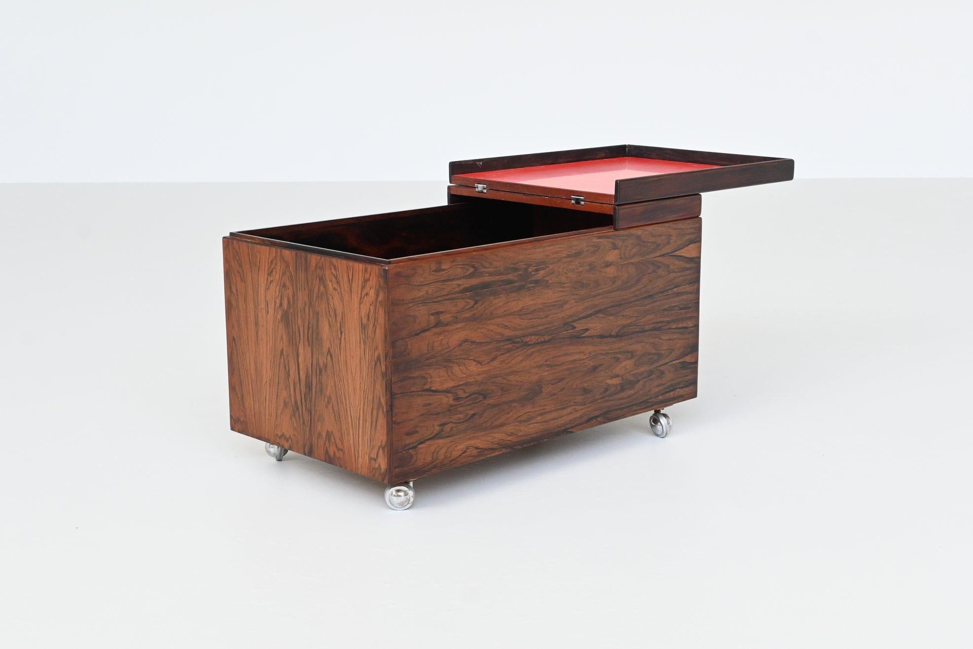 Poul Norreklit dry bar in palissandro Dyrlund Danimarca 1960 in vendita 4