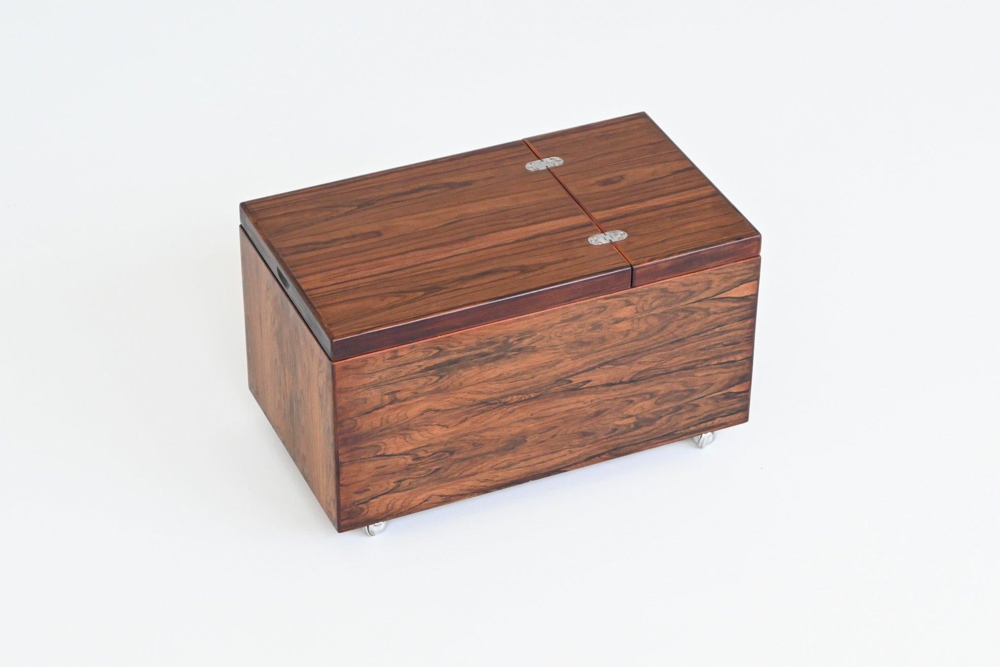 Poul Norreklit dry bar in palissandro Dyrlund Danimarca 1960 in vendita 10