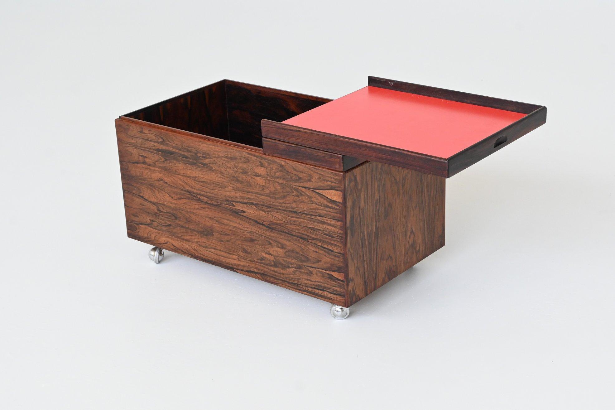 Scandinavo moderno Poul Norreklit dry bar in palissandro Dyrlund Danimarca 1960 in vendita
