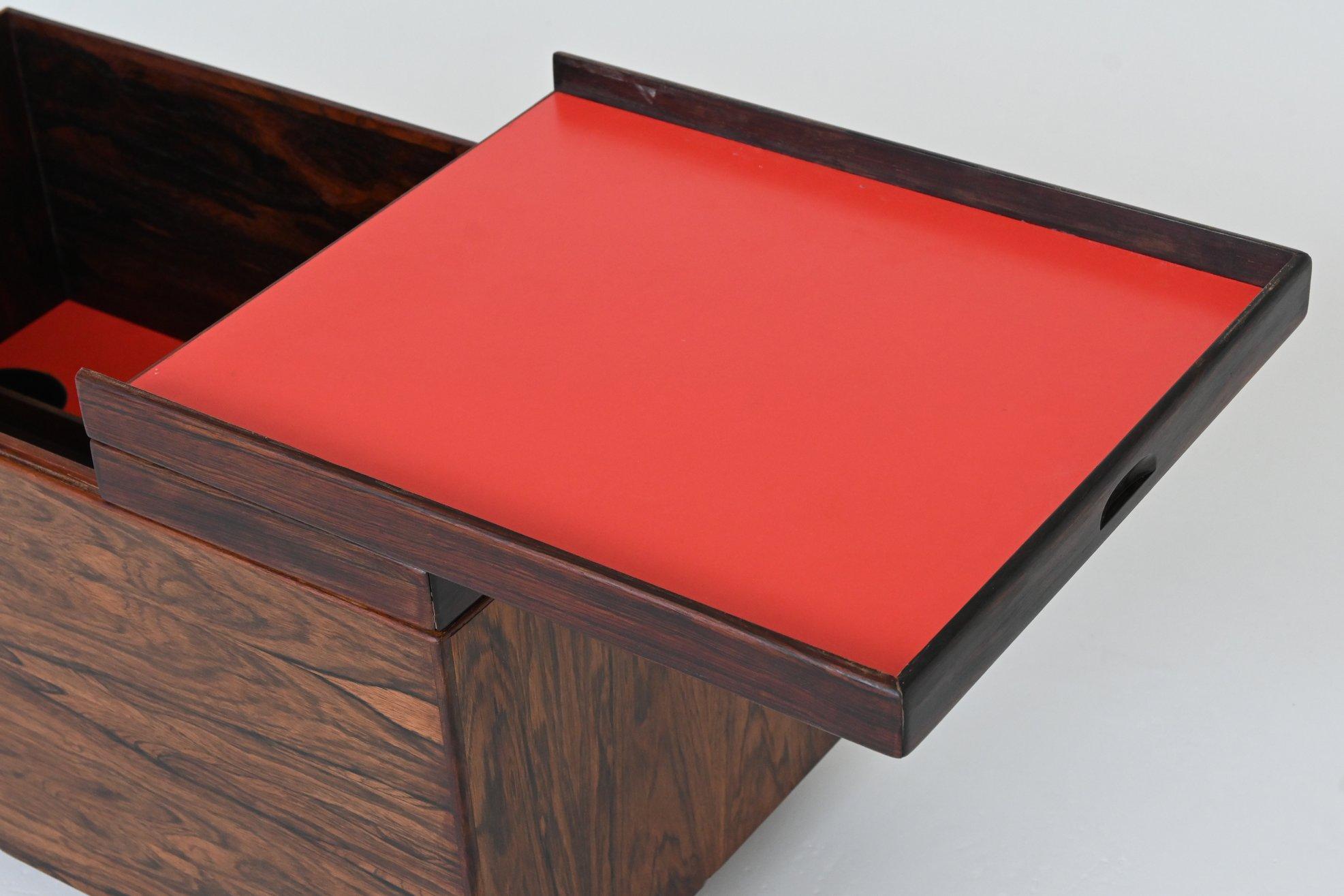 Metà XX secolo Poul Norreklit dry bar in palissandro Dyrlund Danimarca 1960 in vendita