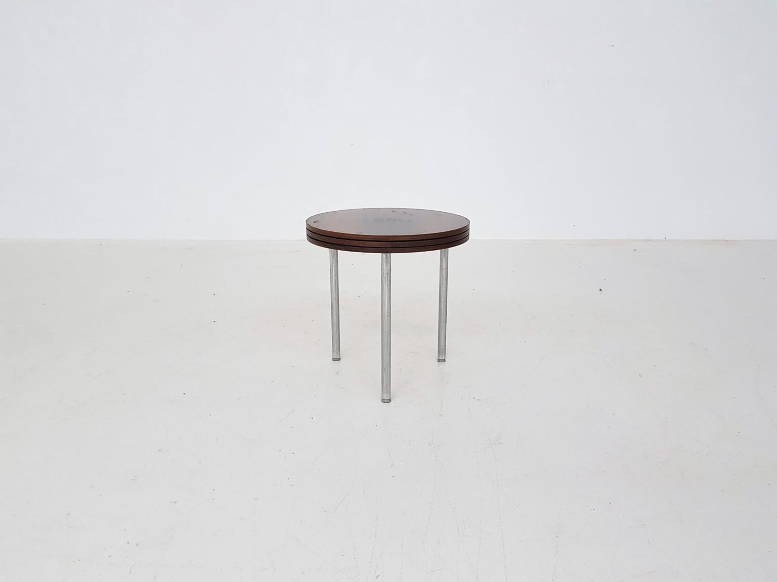 Rare Poul Nørreklit for Petersen round nesting tables in rosewood.

A clever design from Poul Nørreklit. Usually, nesting tables or mini sets consist of 3 different tables in 3 different height. The height is different because the tables have to