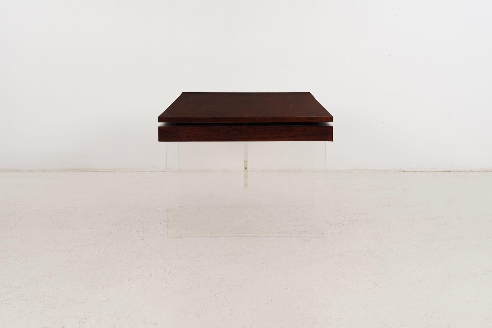 Bureau de direction en palissandre et lucite pour Sigurd Hansen, Danemark, années 1960 en vente 6