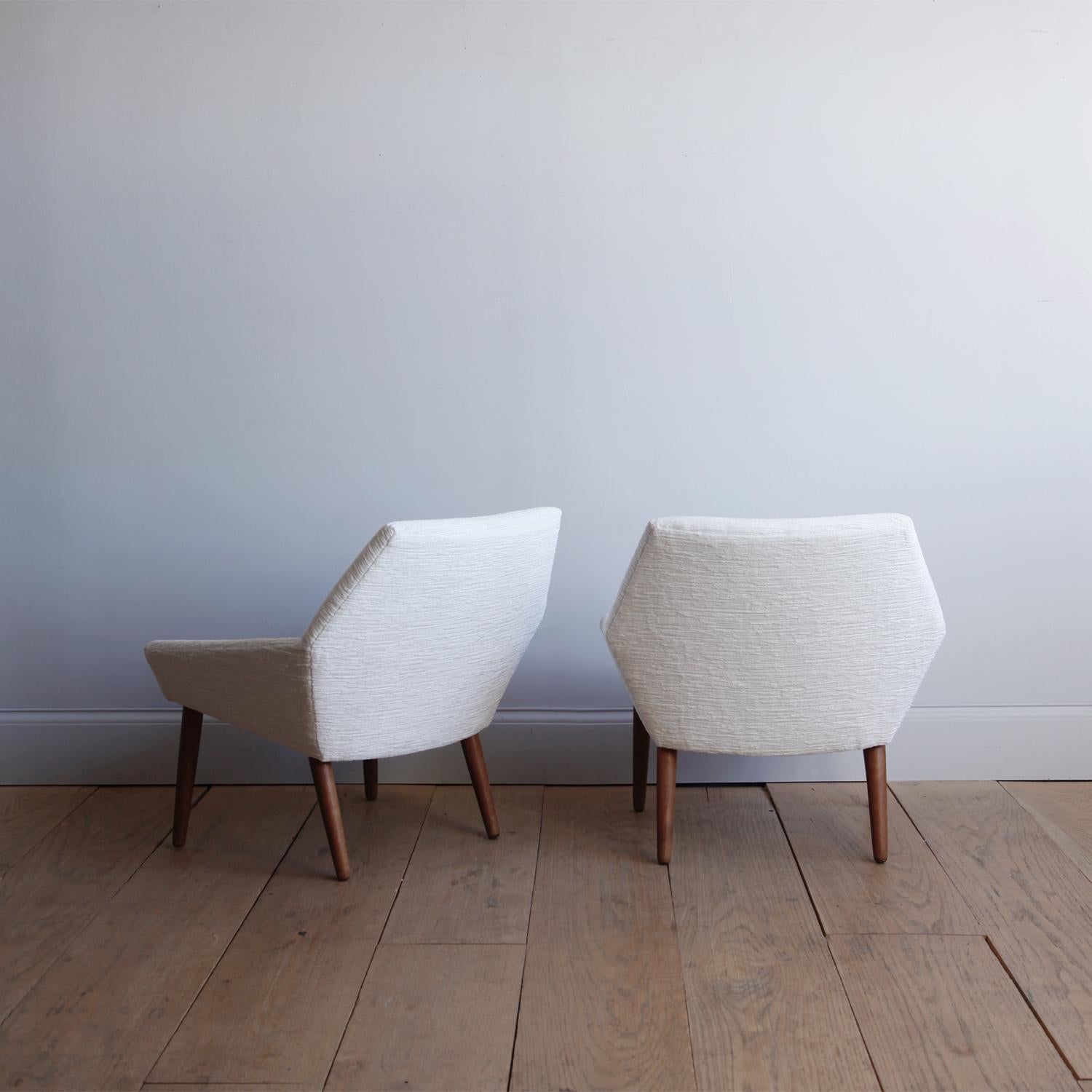 Mid-20th Century Poul Thorsbjerg Jensen Pair of Danish Modern Lounge Chairs For Sale