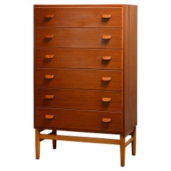 Poul Volther Chest of Drawers, Model F17 in teak and oak for FDB Møbler, Denmark