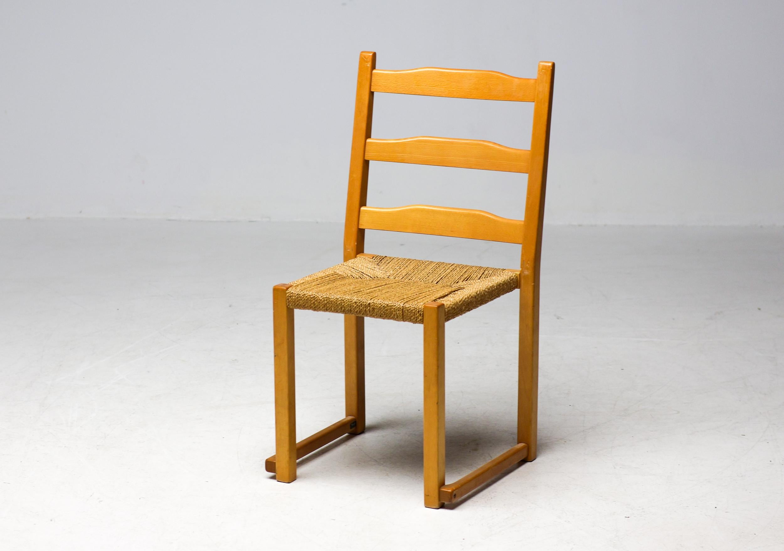 Elegant and very practical stacking chairs in lacquered ash and rope, designed by Poul Volther and manufactured circa 1960 by Gemla, Sweden.
These chairs would give any restaurant a Scandinavian minimalist 