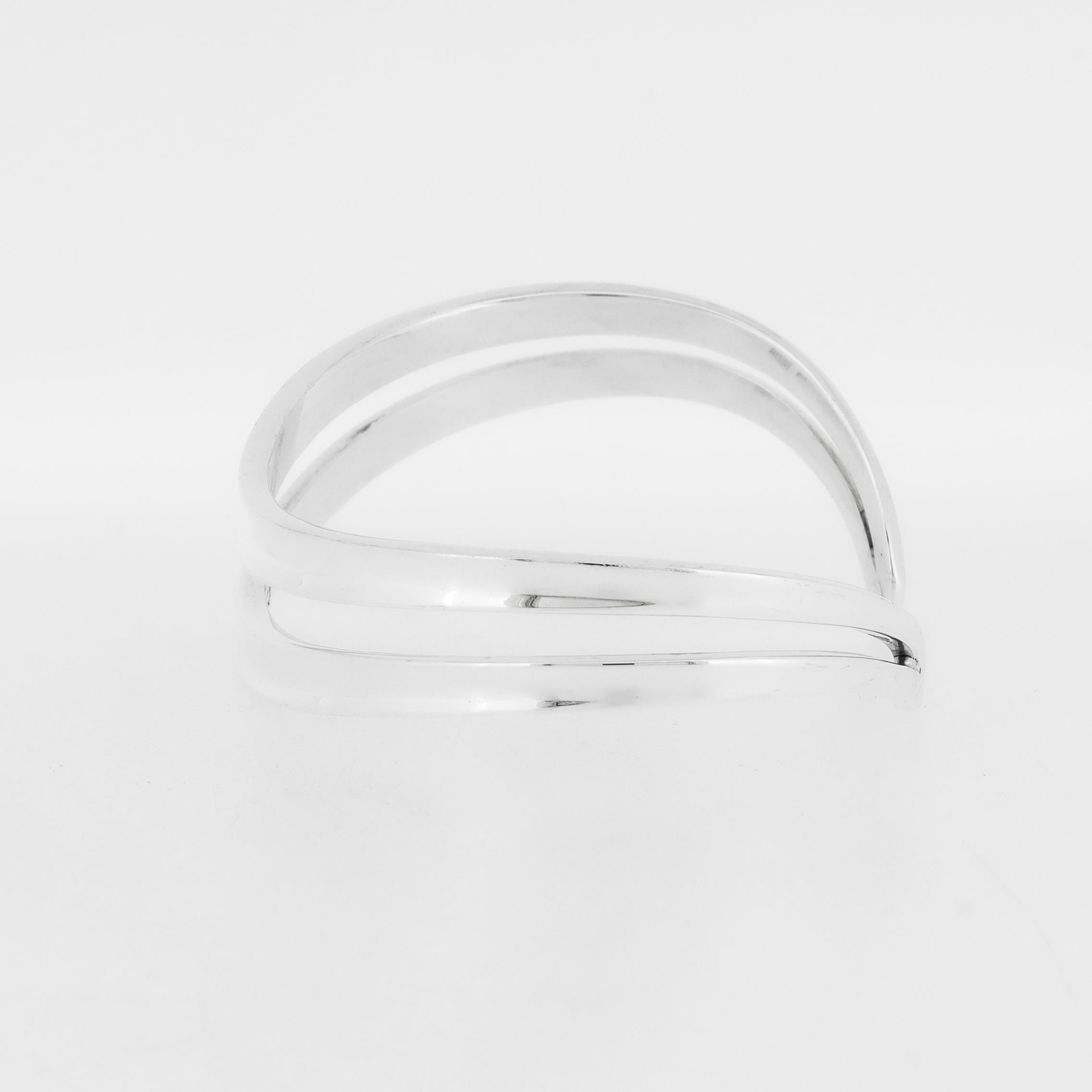 Bracelet manchette en argent sterling ajouré de Poul Warmind, moderniste danois en vente 2