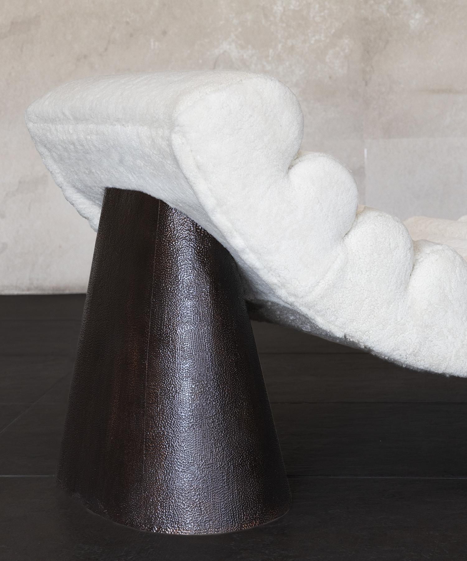 POUND CHAISE - Cream Shearling + Hammered Dark Bronze by SHO MODERN In New Condition In Laguna Niguel, CA