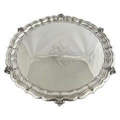 Pour Le Bain-English Silbertablett mit Fuß und geätztem Schild