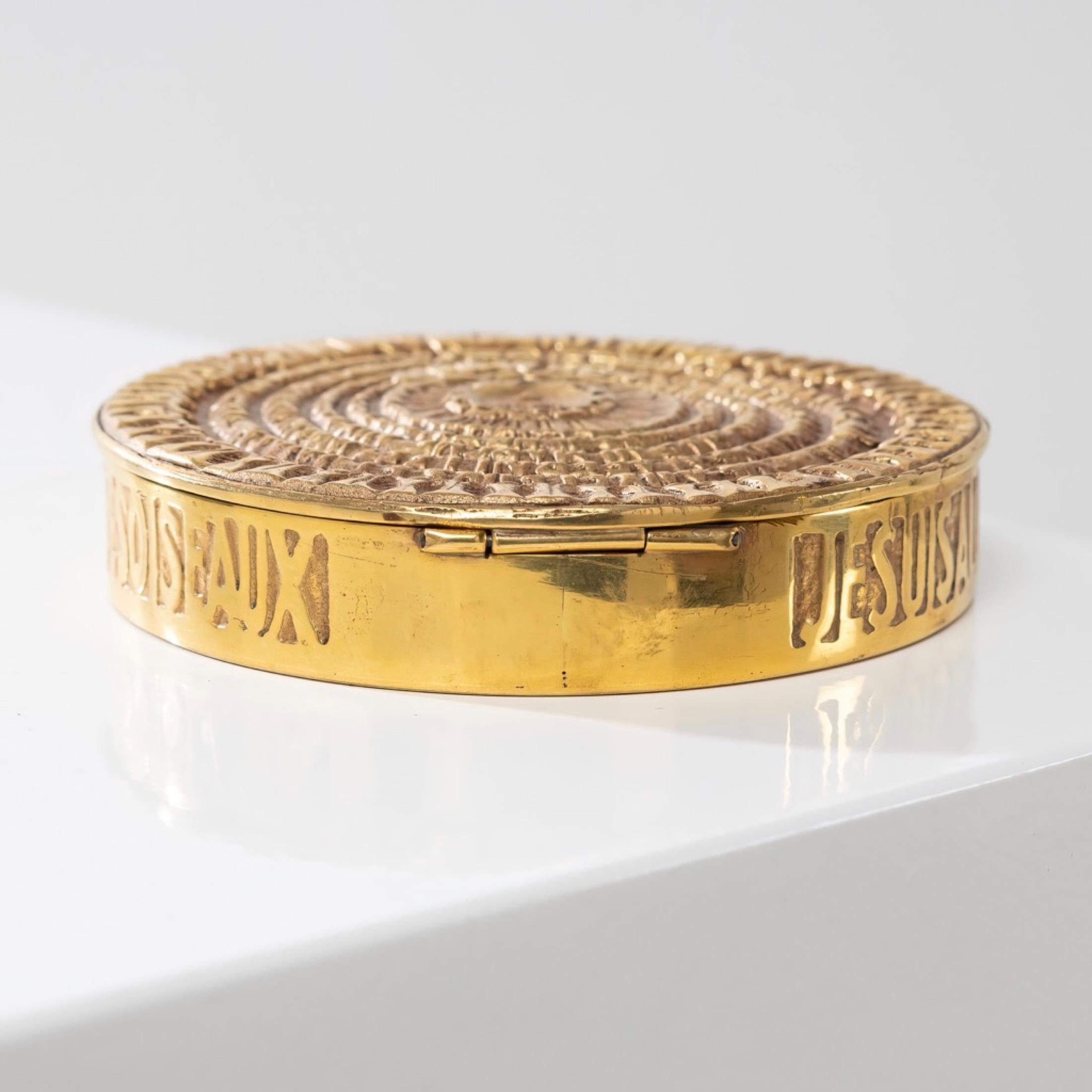 Bronze Pour toi mon Amour (For you my love) by Line Vautrin – Gilt bronze compact