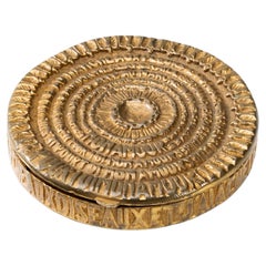 Pour toi mon Amour (For you my love) – Gilt bronze compact by Line Vautrin