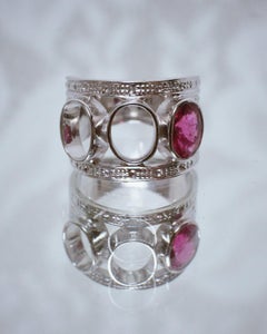 Pour un peu de Tendresse Ring in 18k Gold & Gemstone by Moncomble Paris