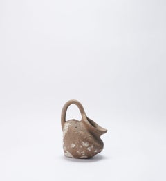 Poured Vessel 01 by Joana Kieppe