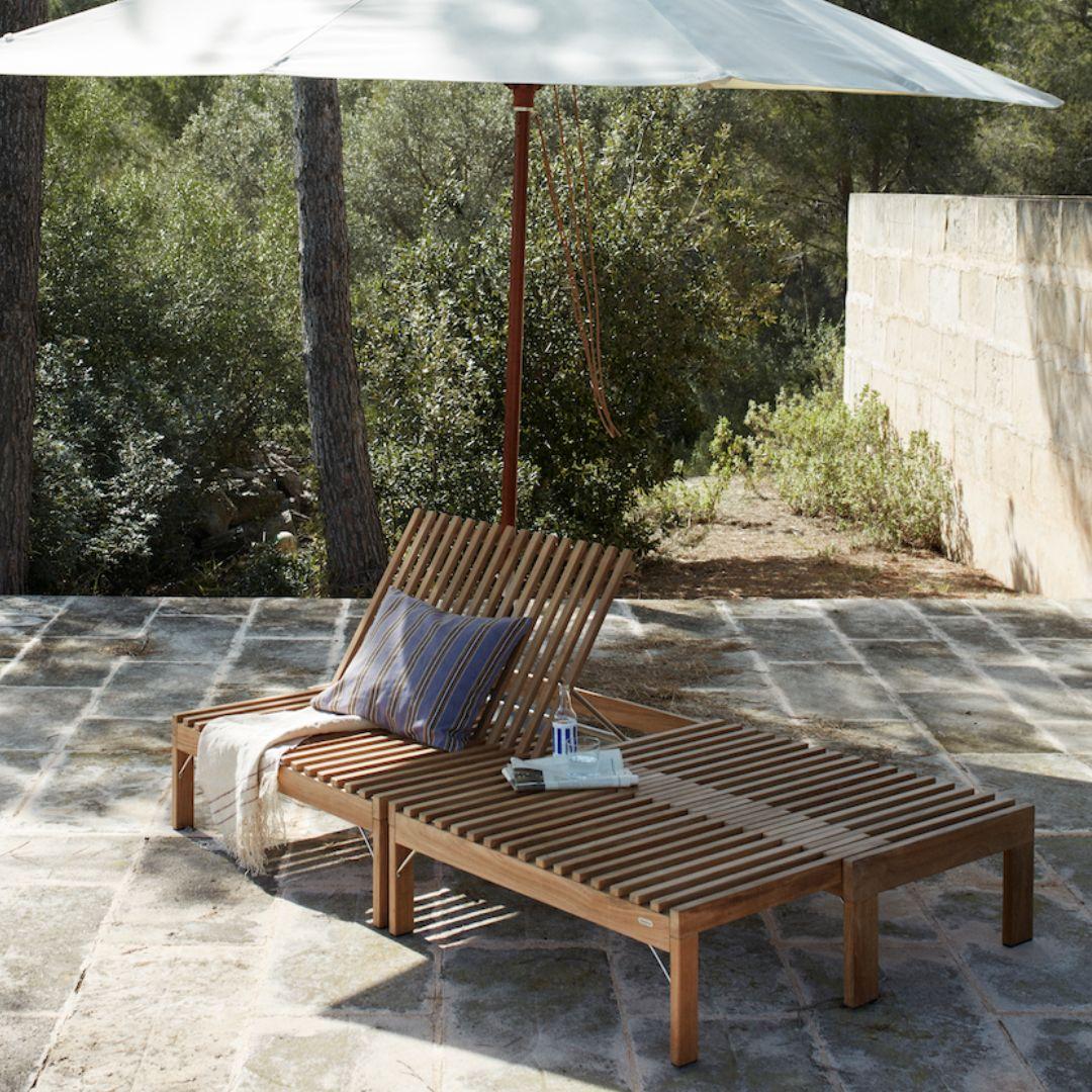 Povl B. Eskildsen outdoor 'Riviera' lounge chair in teak for Skagerak

Skagerak was founded in 1976 by Jesper and Vibeke Panduro, who took inspiration from their love of Scandinavian design and its rich tradition. The brand emphasizes