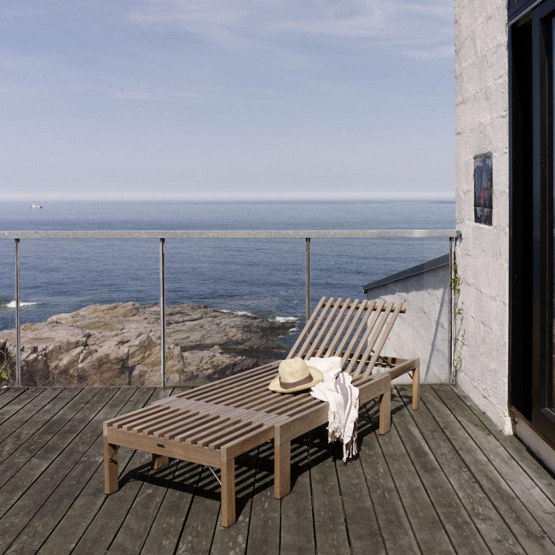 Povl B. Eskildsen outdoor 'Riviera' sunbed in teak for Skagerak

Skagerak was founded in 1976 by Jesper and Vibeke Panduro, who took inspiration from their love of Scandinavian design and its rich tradition. The brand emphasizes sustainability by