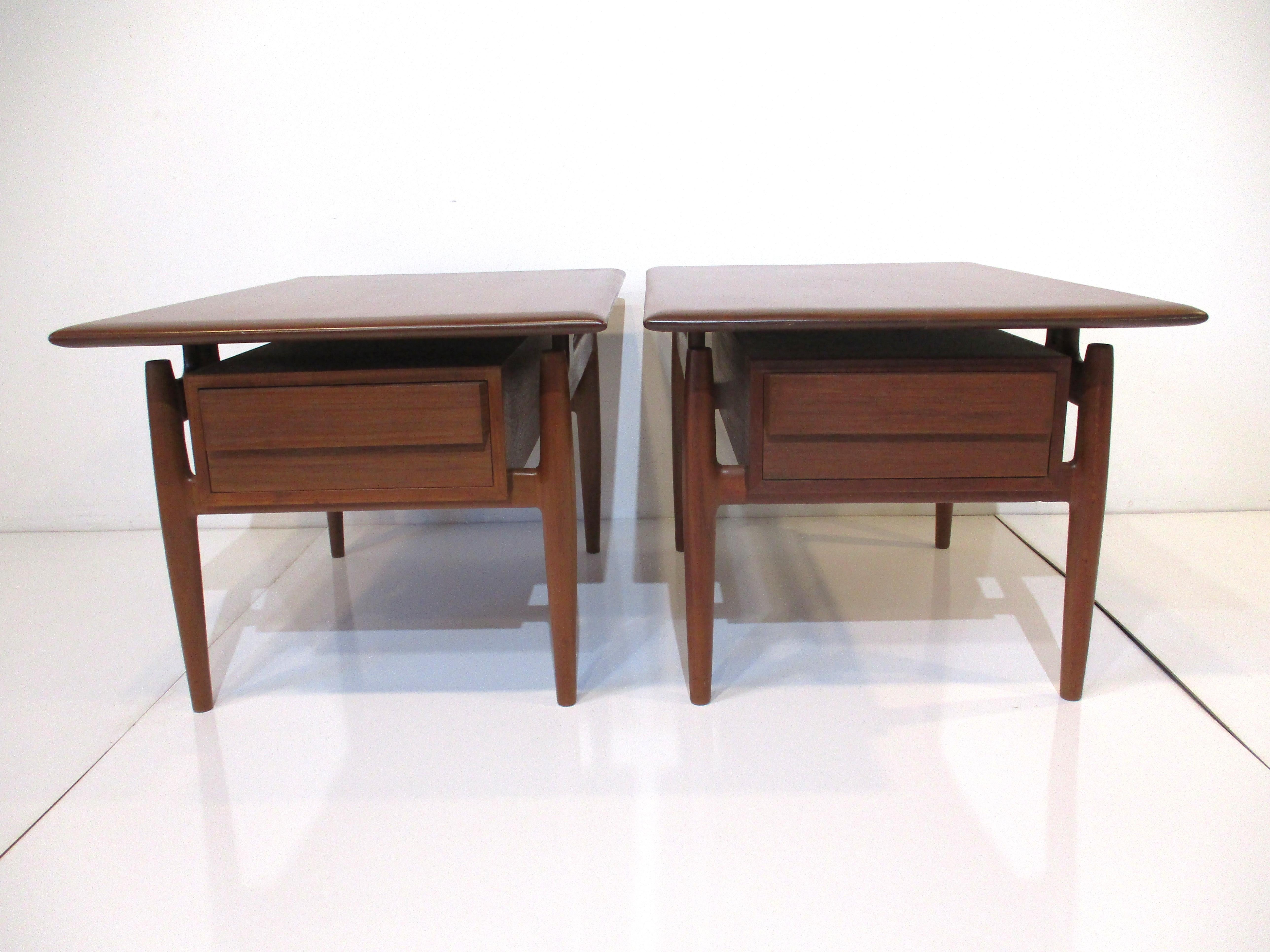 Povl Dinesen Teak Side Tables / Nightstands Denmark For Sale 2