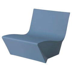 Chaise basse Kami Ichi bleu poudre par Marc Sadler