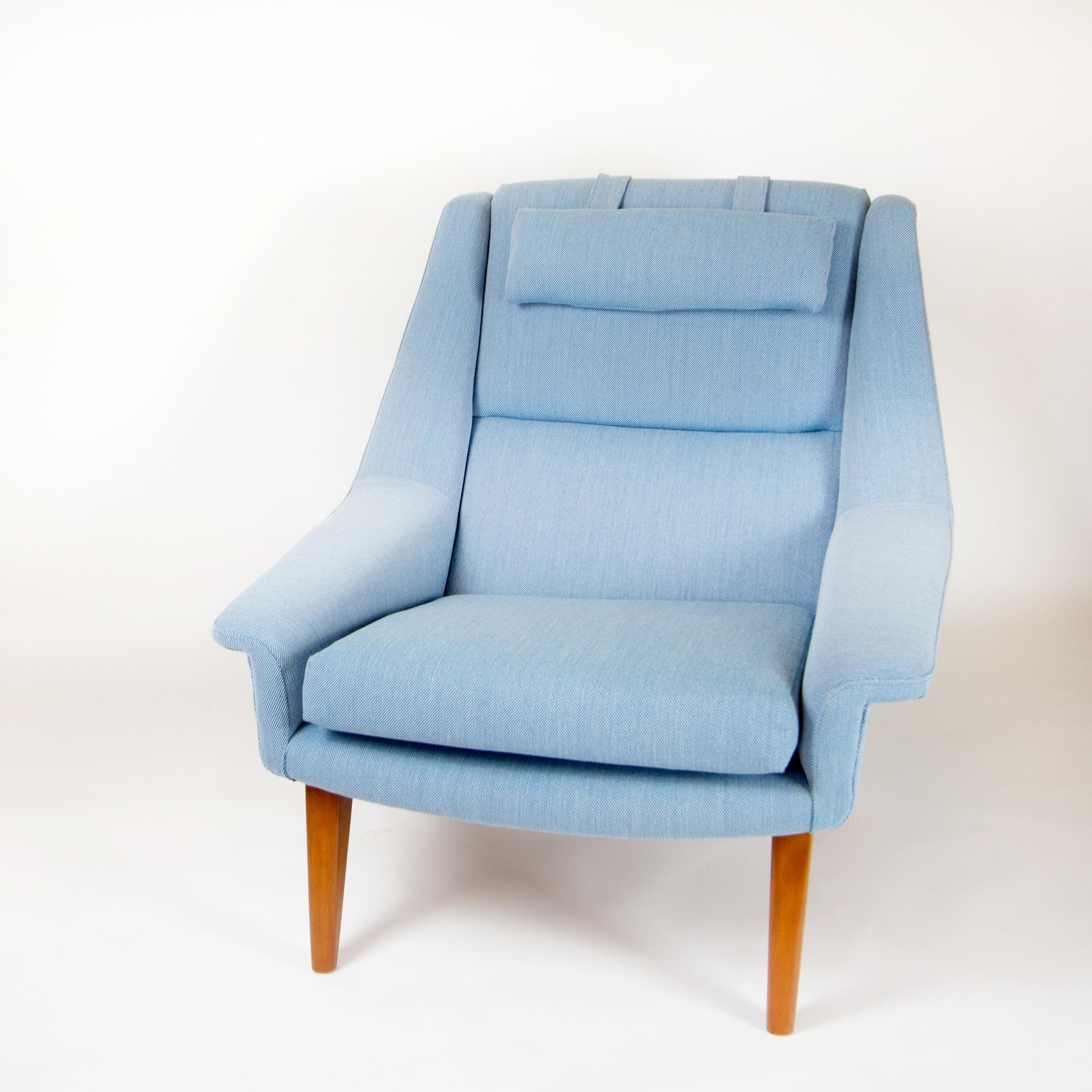 Powder Blue Mid Century Armchair by Folke Ohlsson for Fritz Hansen, Denmark In Excellent Condition In Berkhamsted, GB