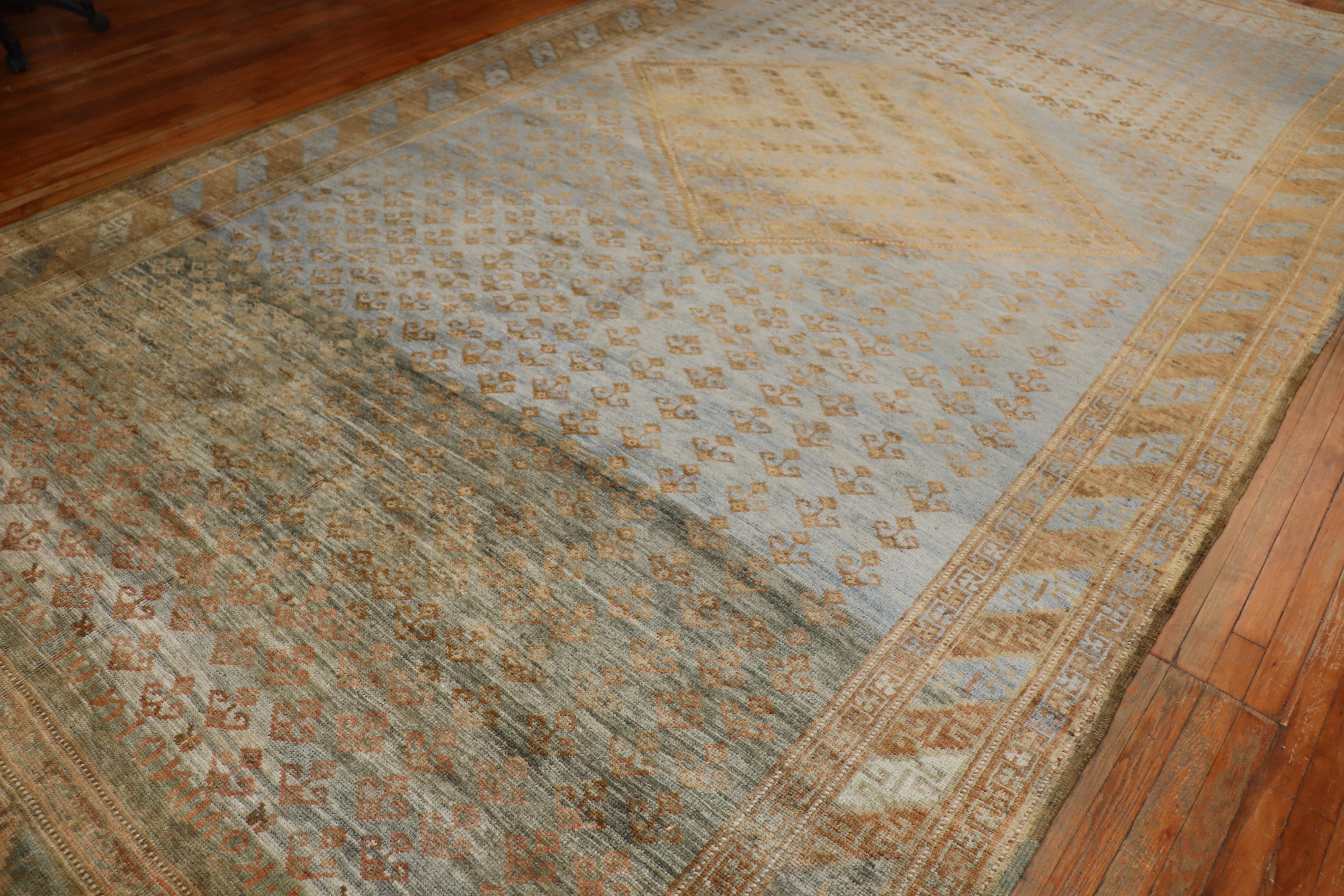 Zabihi Kollektion Pulverblauer Stammeskunst Persischer Kurd Corridor-Teppich im Angebot 1