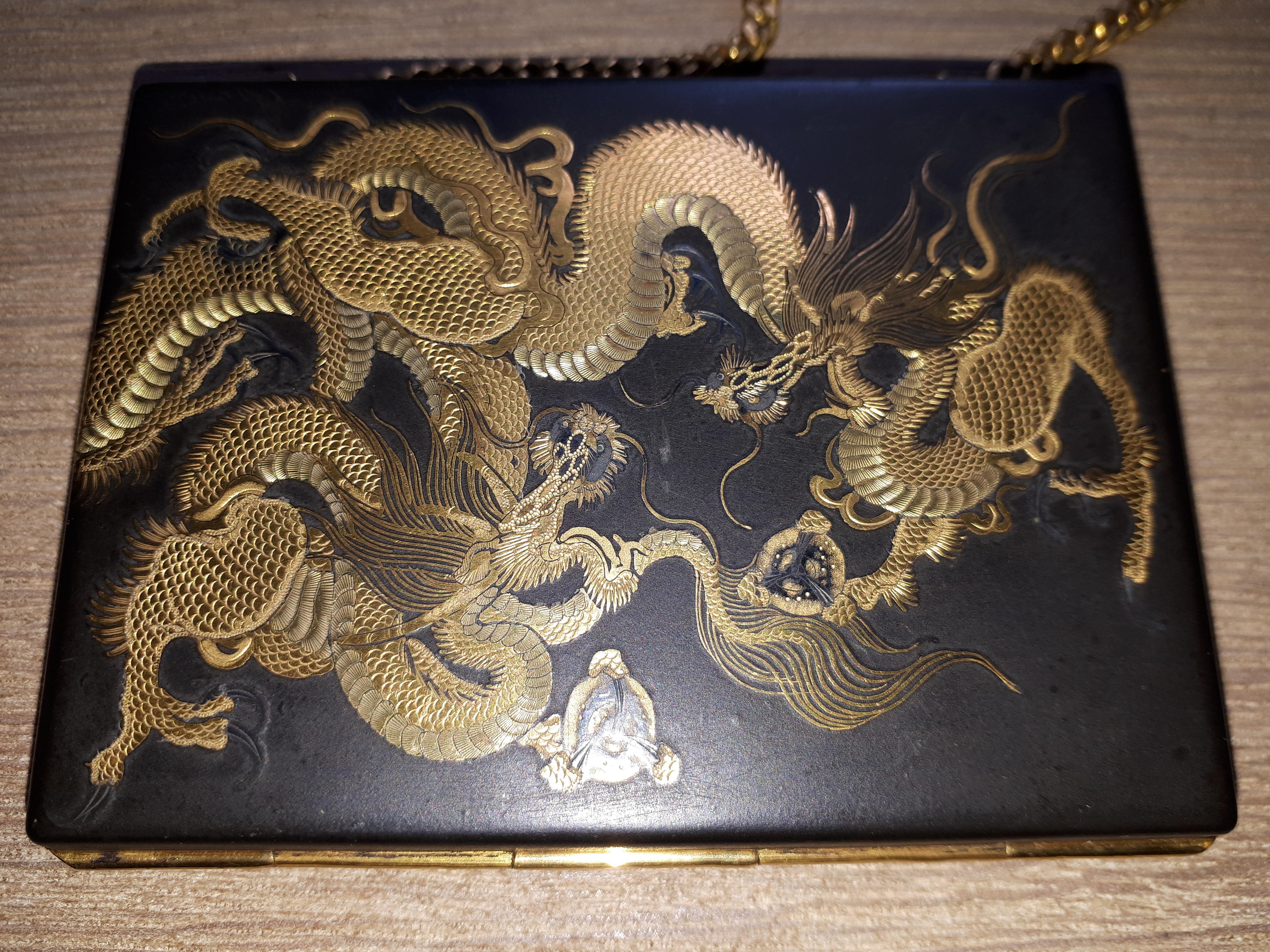 Japanese Powder Compact In The Style Of Komai, Meiji Era Japan For Sale