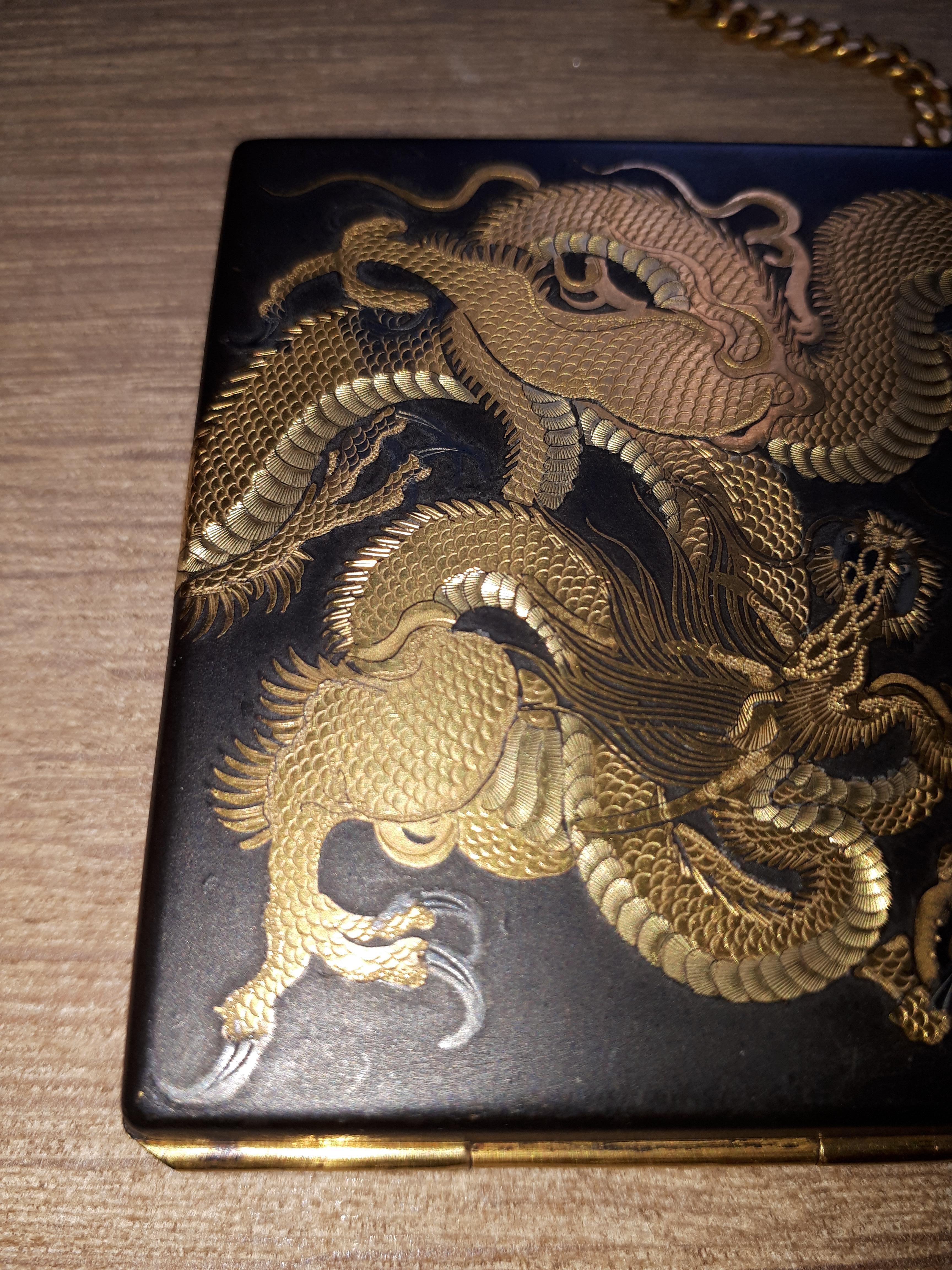 19th Century Powder Compact In The Style Of Komai, Meiji Era Japan For Sale