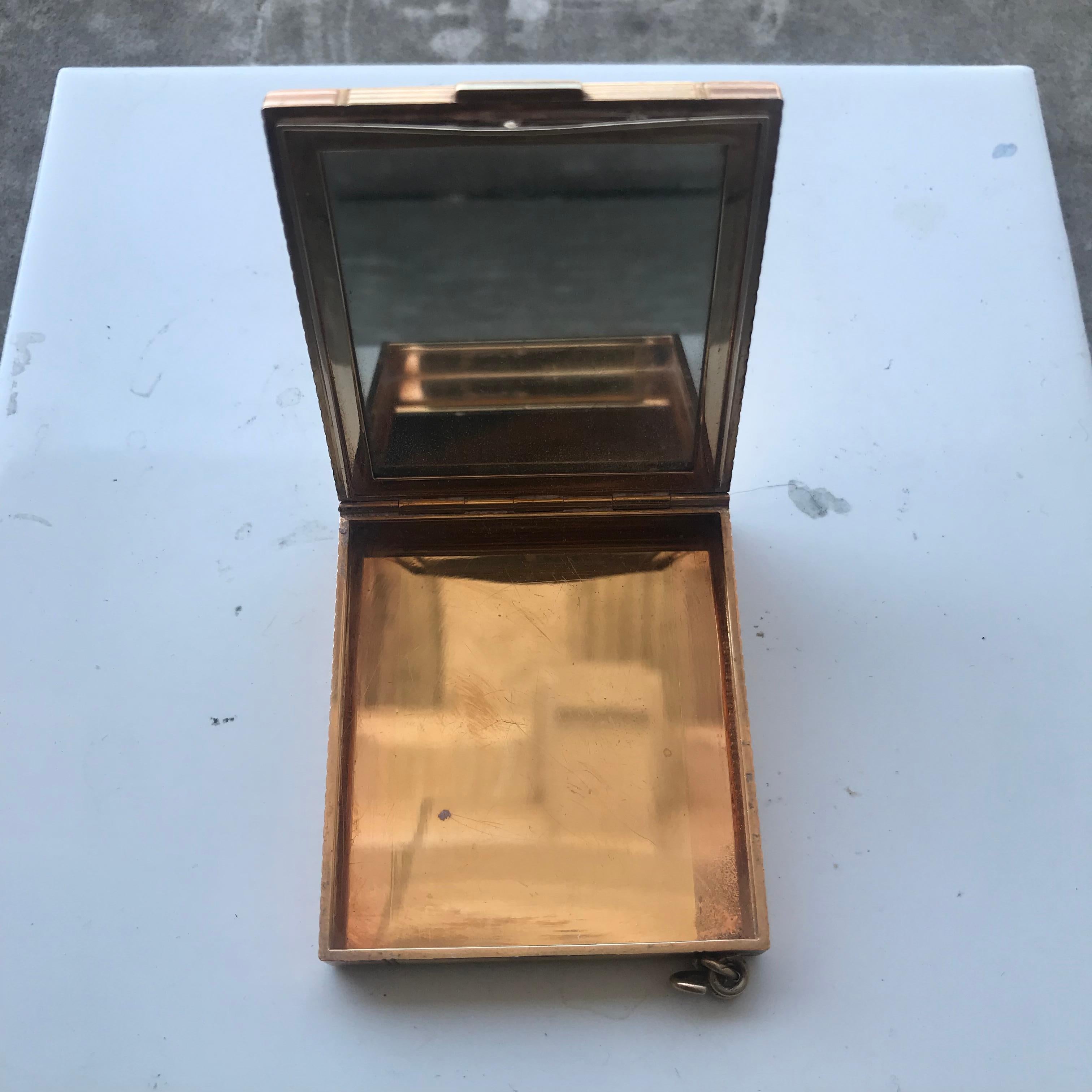 compact case makeup