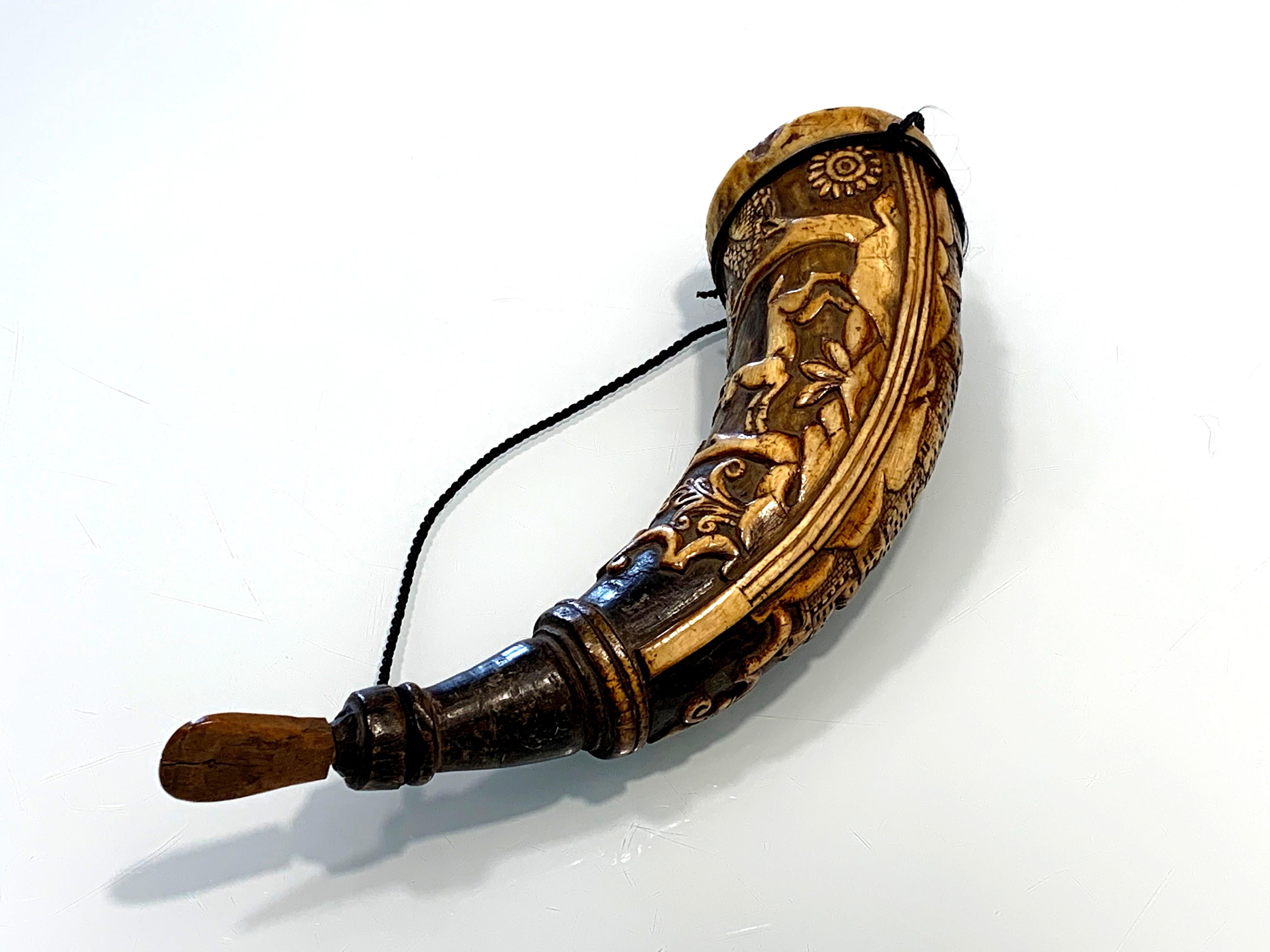 Powder Horn, 18th Century In Good Condition In Madrid, ES