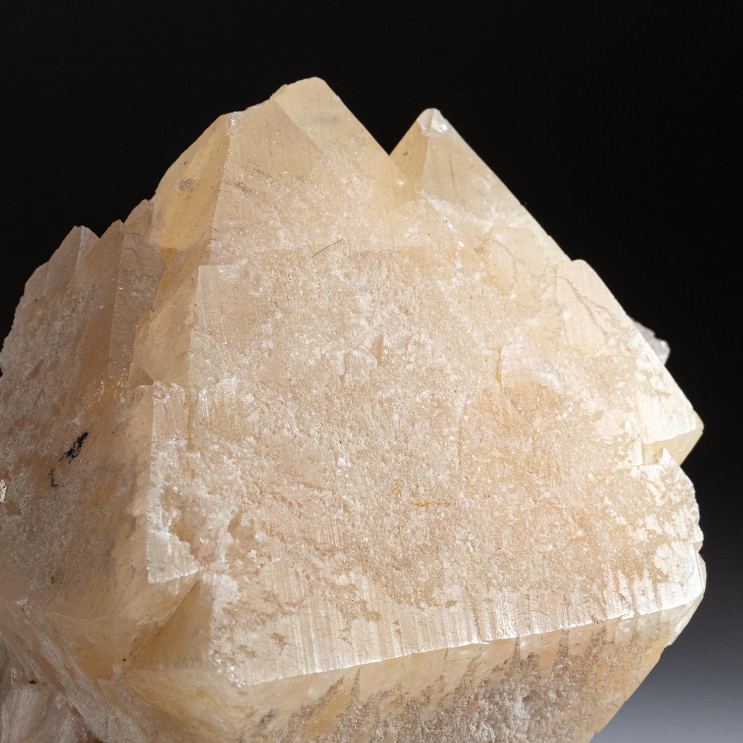 Powellite Mineral Crystal on Stilbite From India In Excellent Condition For Sale In New York, NY