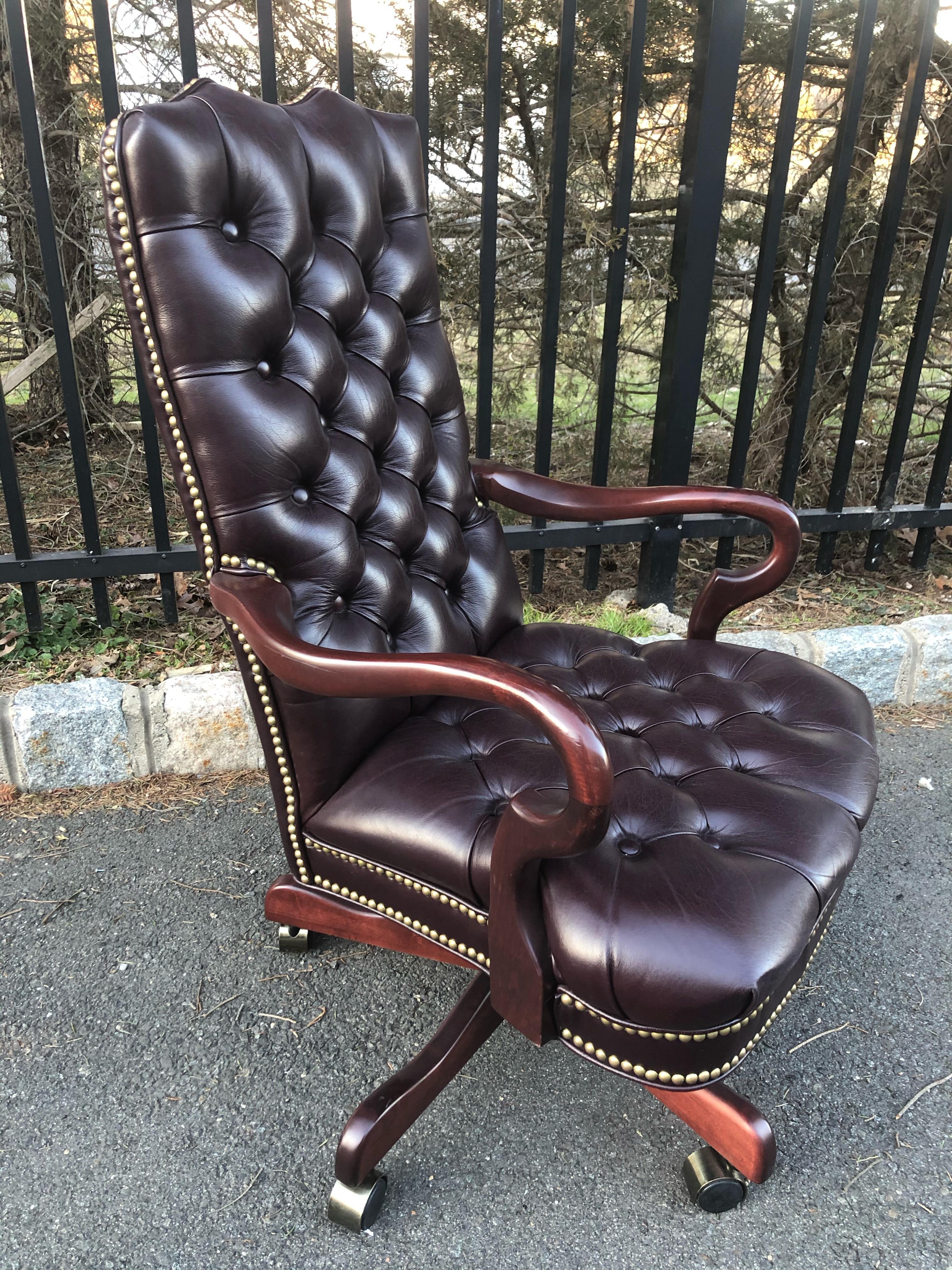 Chesterfield Power Broker Luscious Tufted Leather Swivel Executive Chair