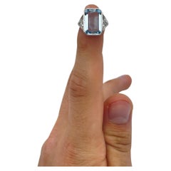 Powerful Aquamarine 6.52ct ring in 18k white gold with diamonds