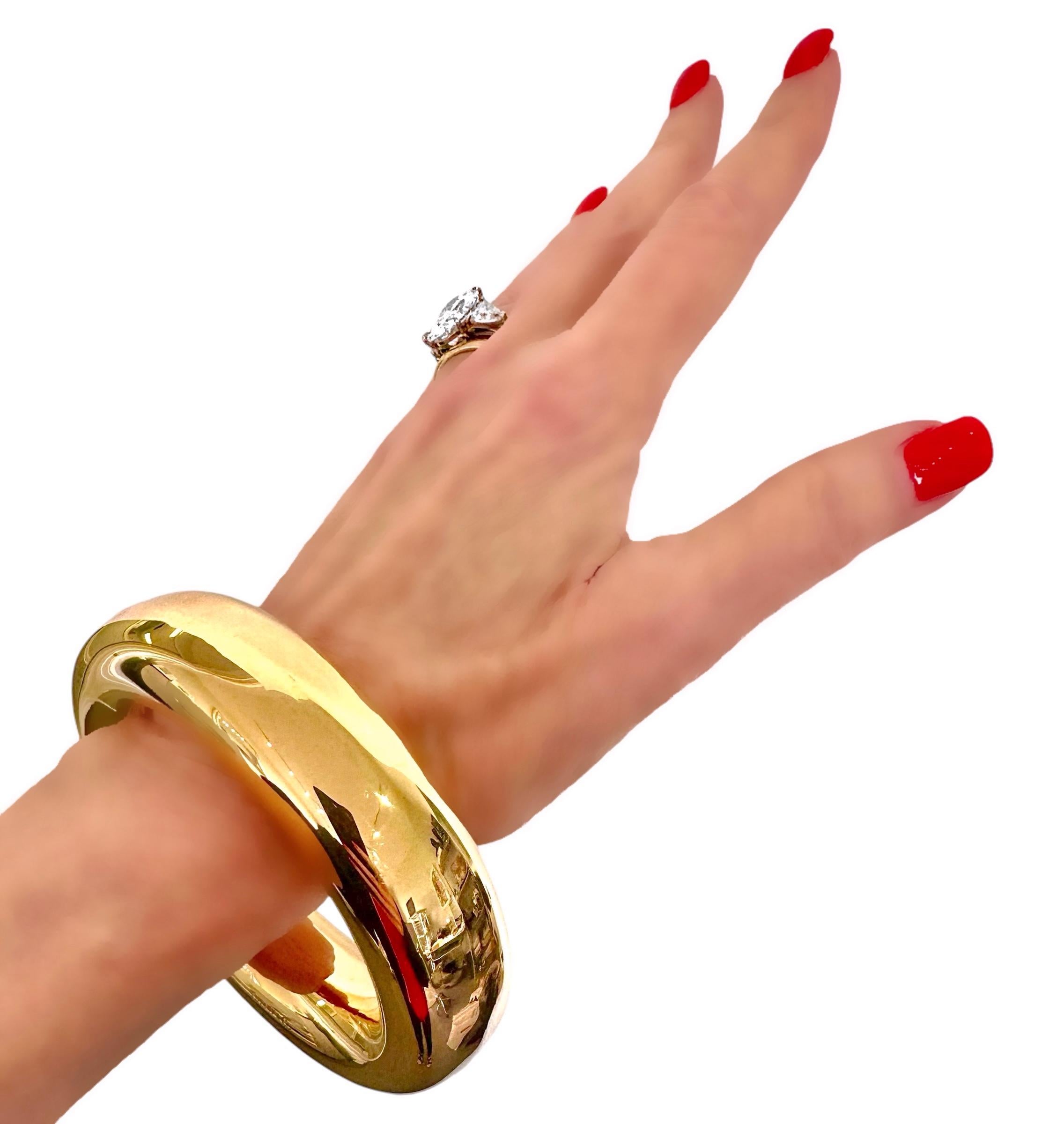 Powerful Tiffany & Co./ Elsa Peretti 18k High Polish Doughnut Bangle Bracelet 6