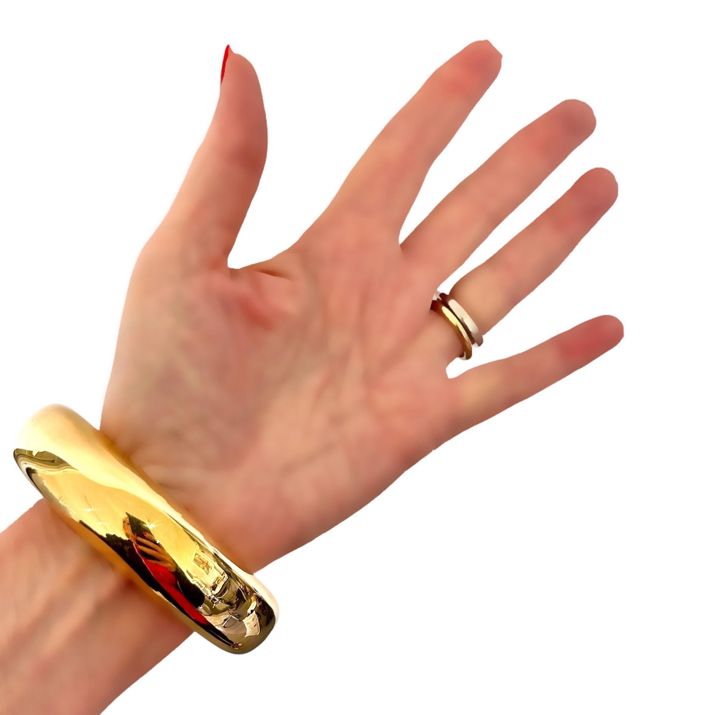 Powerful Tiffany & Co./ Elsa Peretti 18k High Polish Doughnut Bangle Bracelet 7