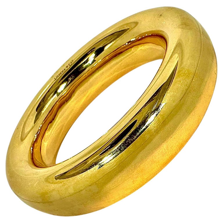 Powerful Tiffany and Co./ Elsa Peretti 18k High Polish Doughnut 