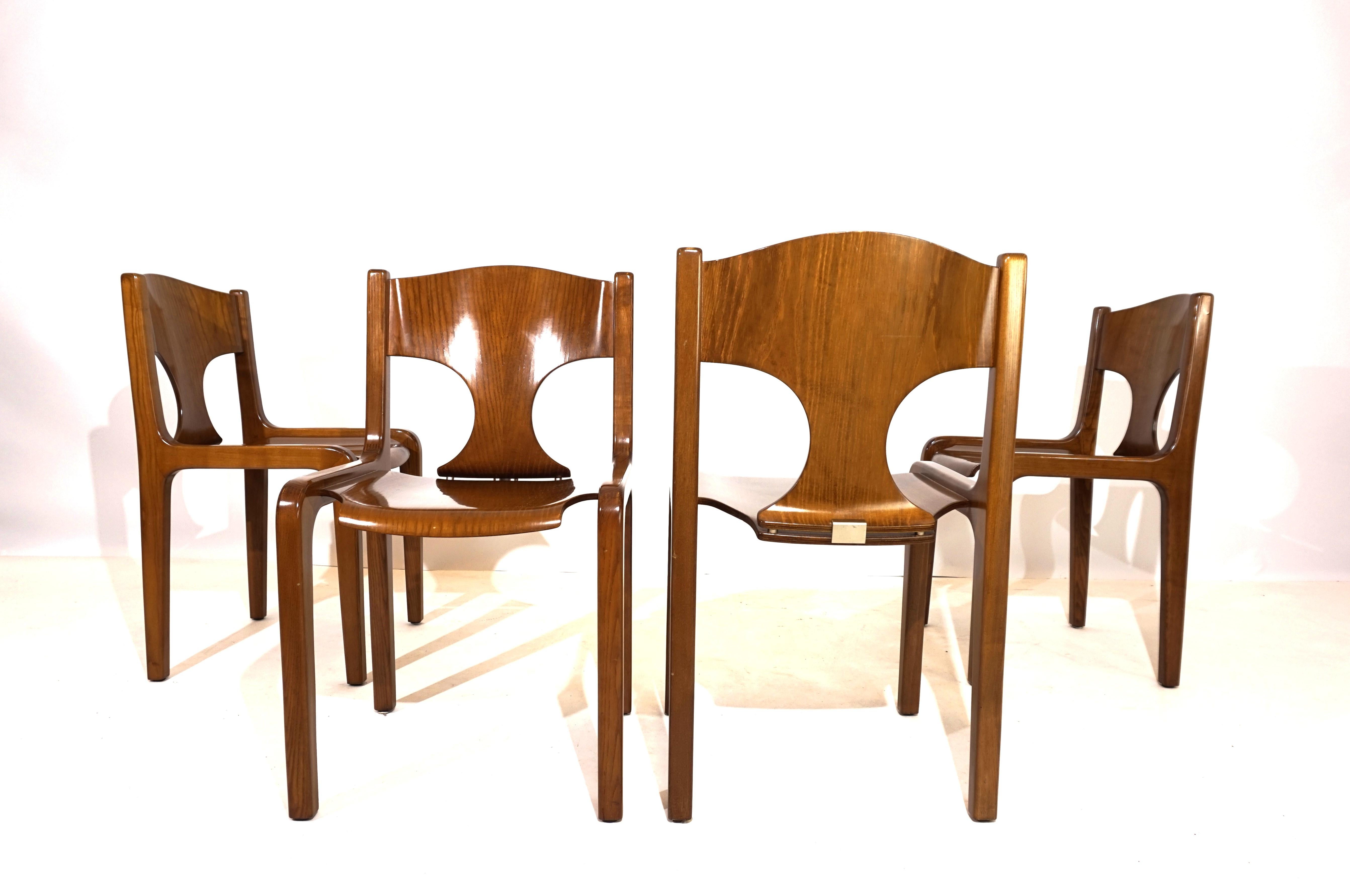 Pozzi dining chairs set of 4 by Augusto Savini For Sale 10