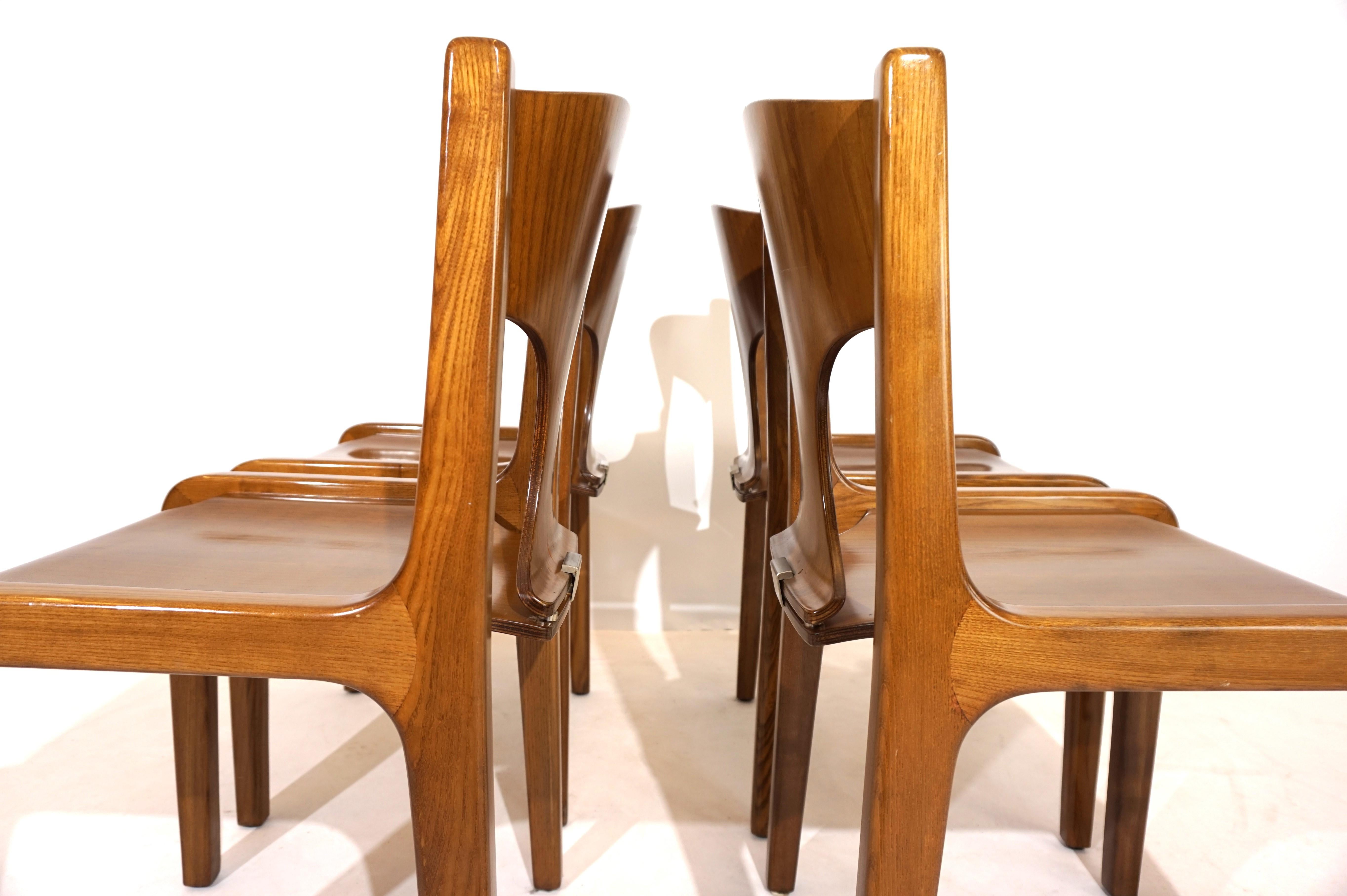 Wood Pozzi dining chairs set of 4 by Augusto Savini For Sale