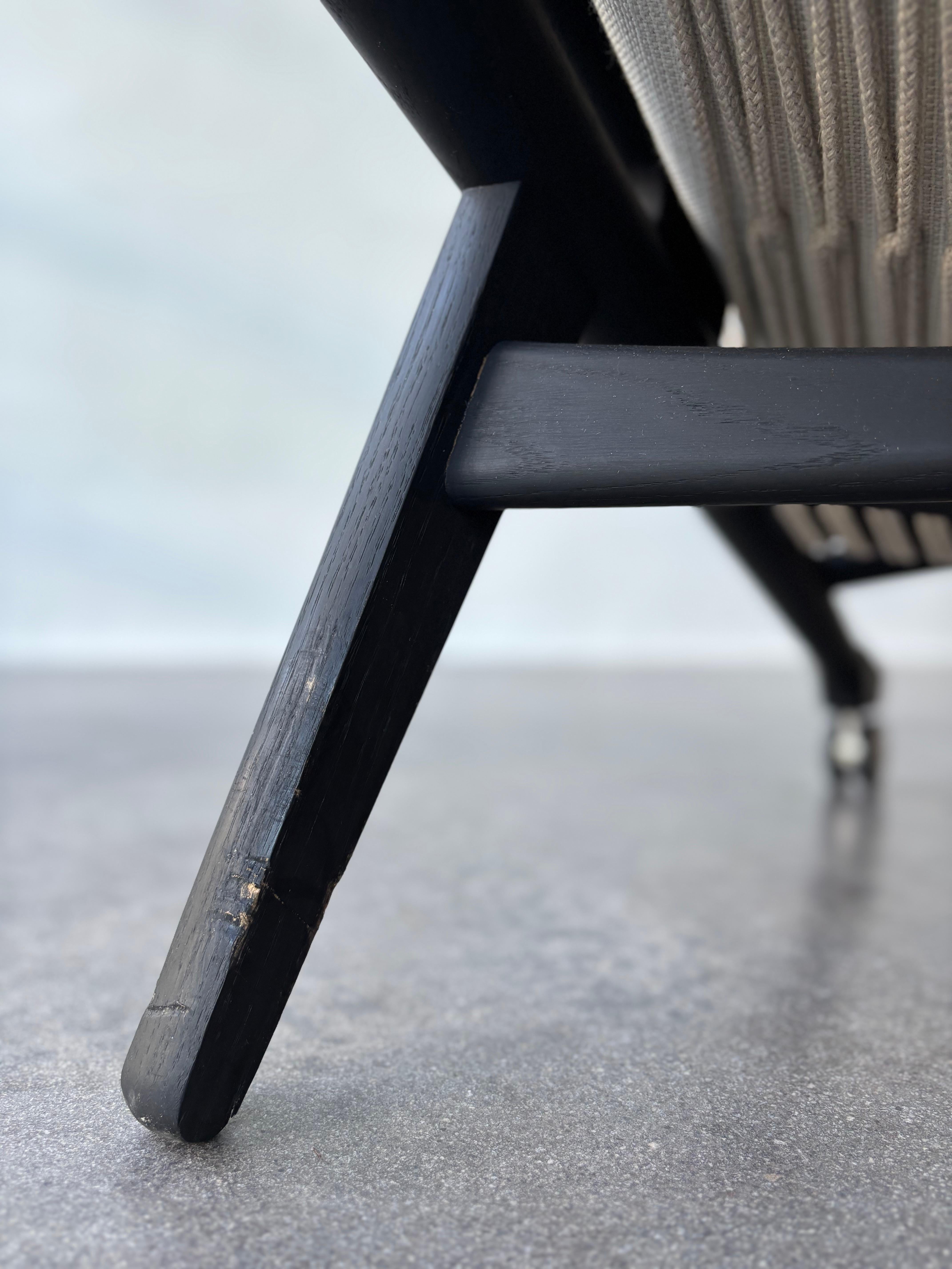 Silla PP Møbler Circle de Hans Wegner en negro tánico, Nuevo Original en Bueno estado para la venta en Miami, FL