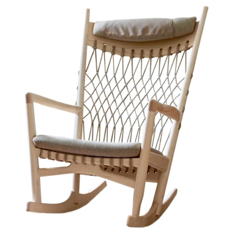 PP Mobler PP124 Rocking Chair in Soaptreated Ash with Natural Flag Halyard Seat