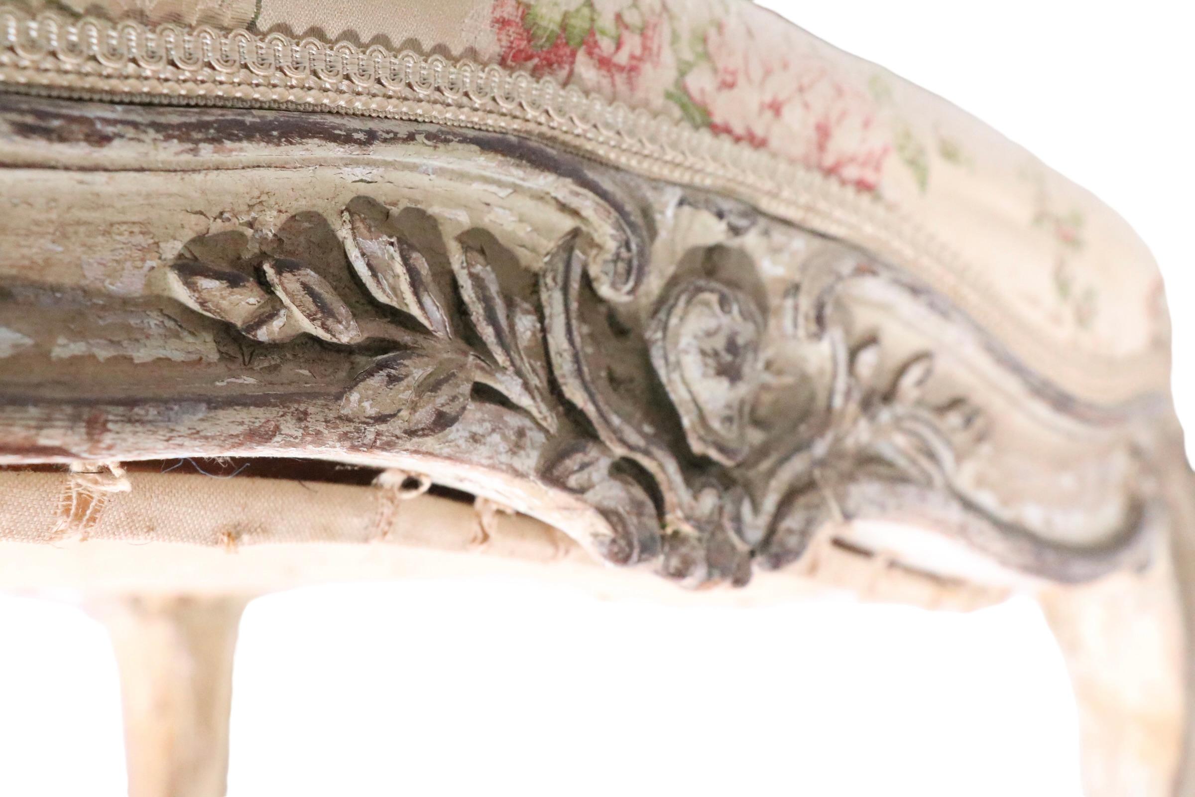 Tissu d'ameublement Pr  19ème siècle français  Bergères de style Louis V avec cadres sculptés à la main en vente