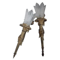 PR Appliques en bronze Louis XV du 19ème siècle avec abat-jour en cristal de Baccarat