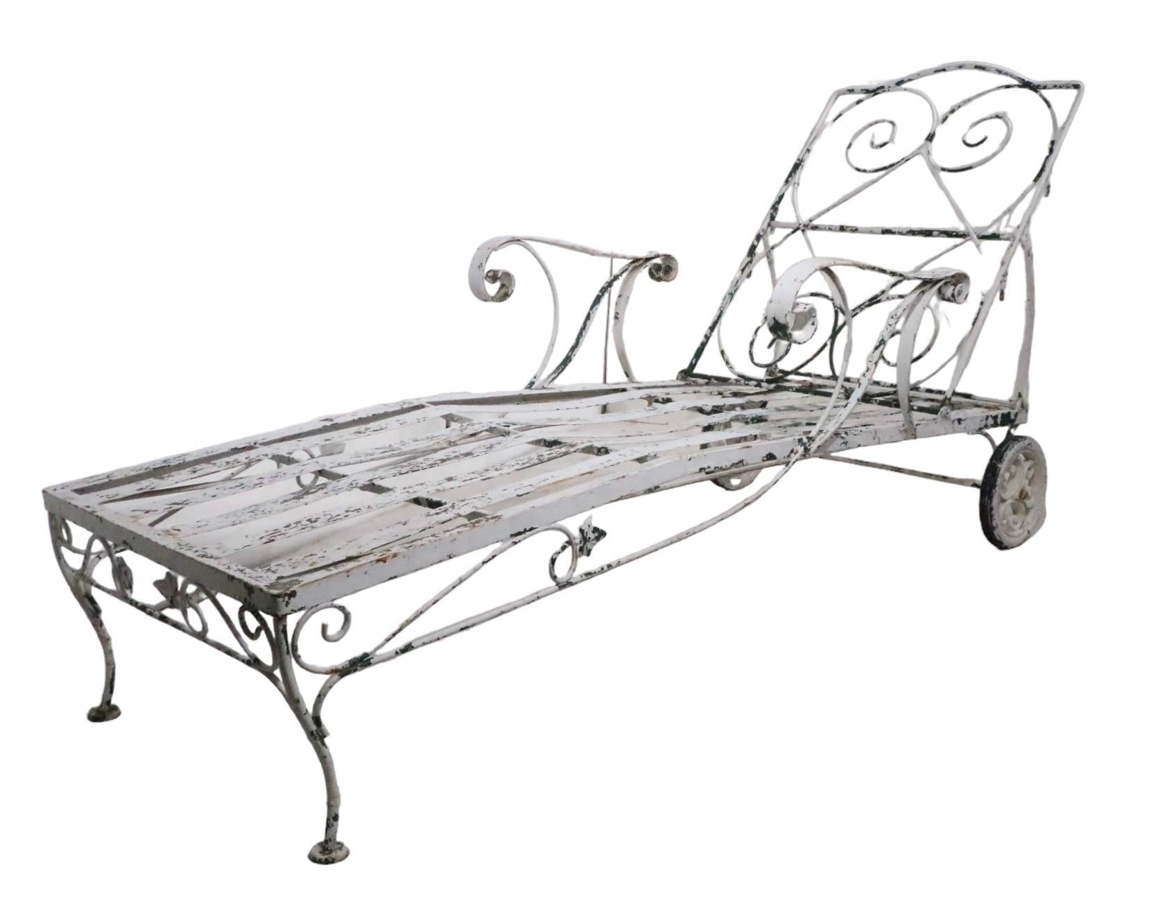 20th Century Pr Adjustable Wrought Iron Garden Patio Poolside Chaise Lounges att to Salterini For Sale