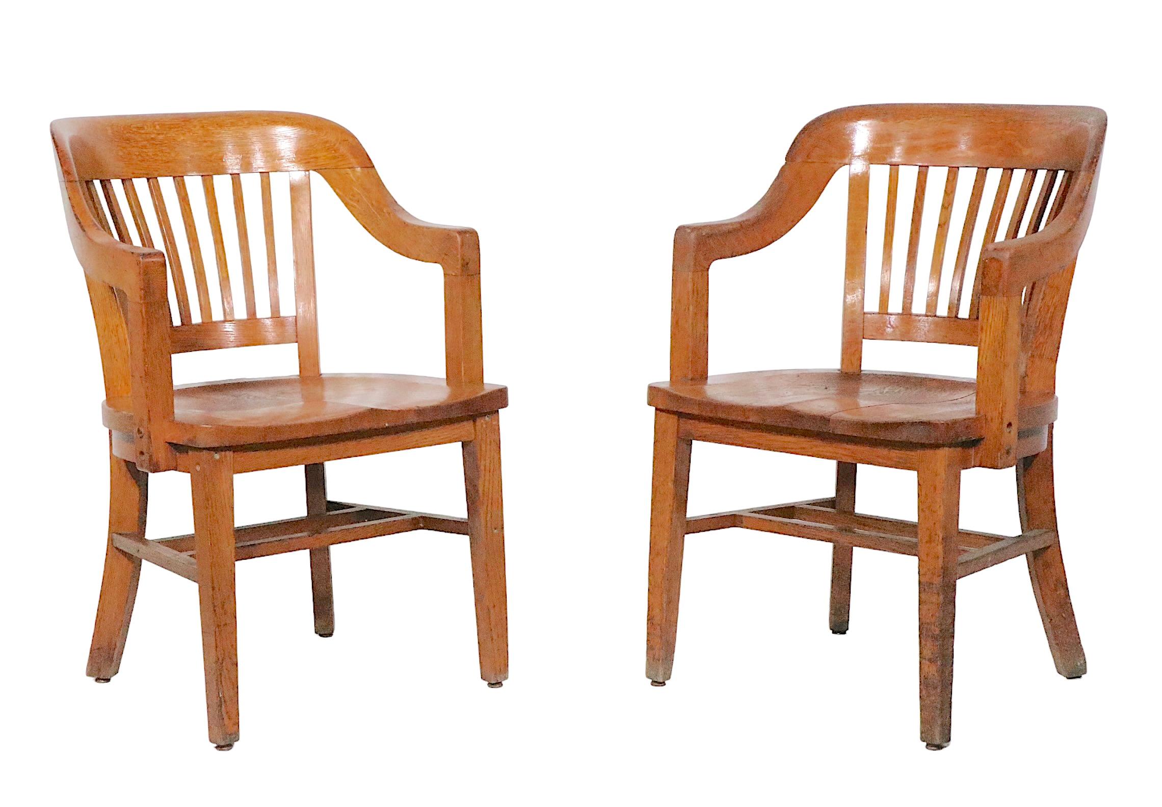 Pair. Antique Bank of England Jury Chairs in Oak In Fair Condition In New York, NY