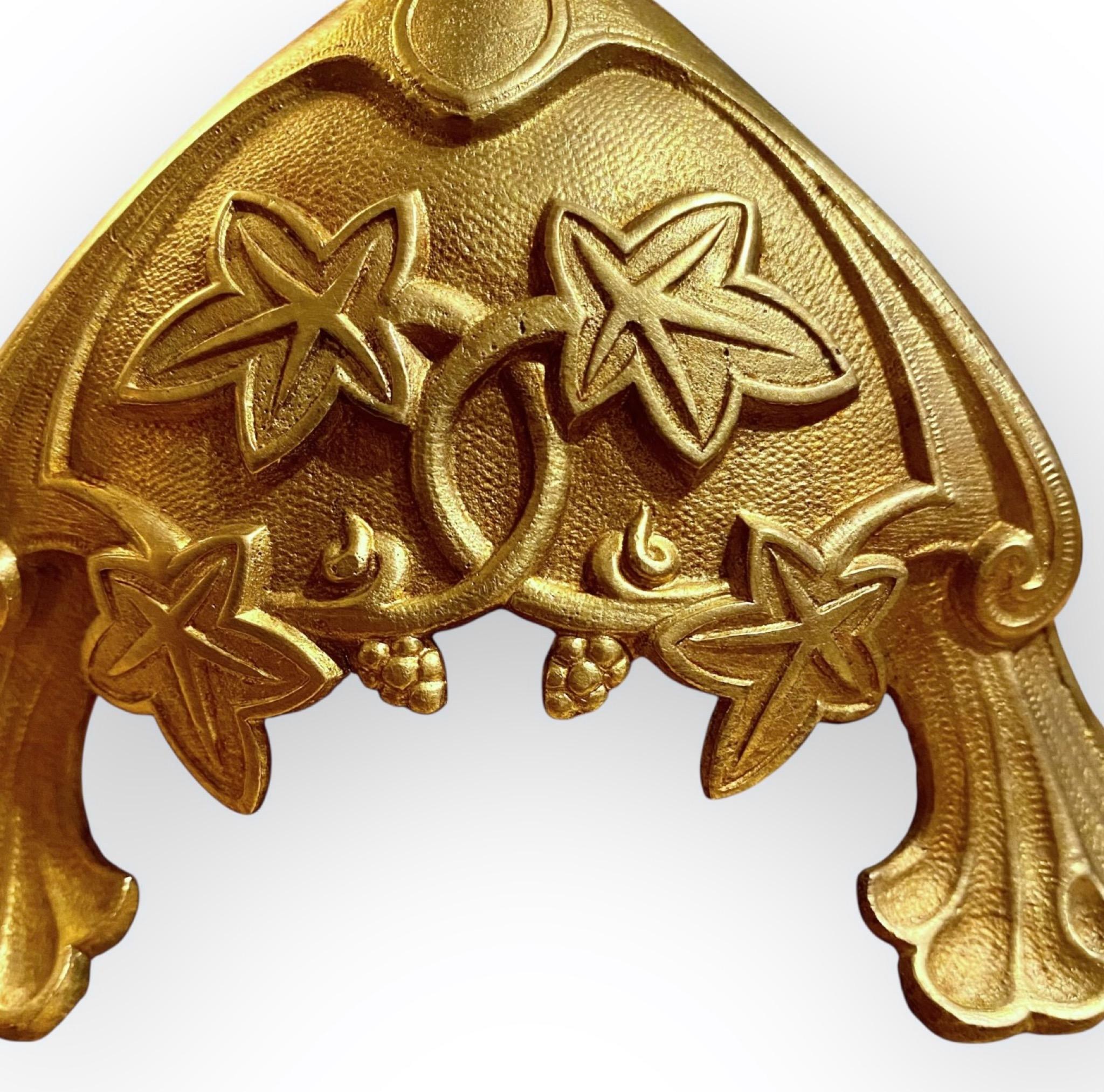 Pr. Antique French getrieben vergoldetem Messing Alter Kerzenständer im Angebot 4