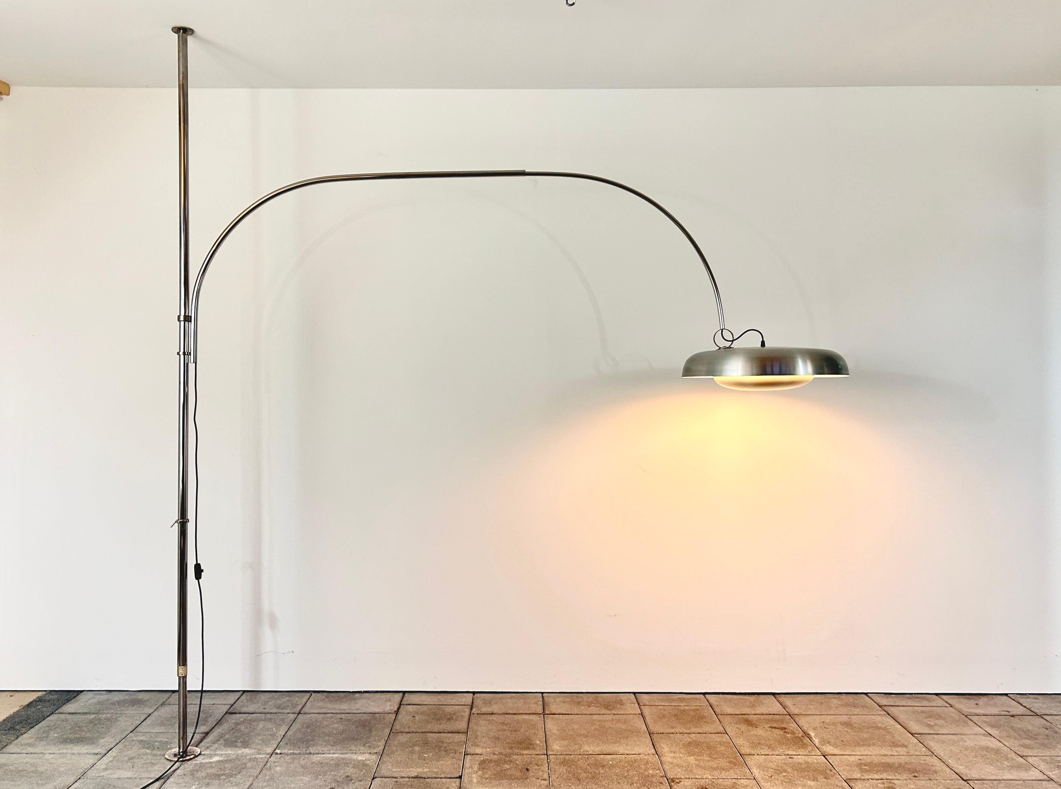 PR Arc lamp designed by Pirro Cuniberti in 1970.

manufactured by Sirrah Imola, Italy in the 1970ies. With makers bedge on extension pole. This collectible lamp is no longer in production.

Pirro Cuniberti was an Italian artist who also worked as a