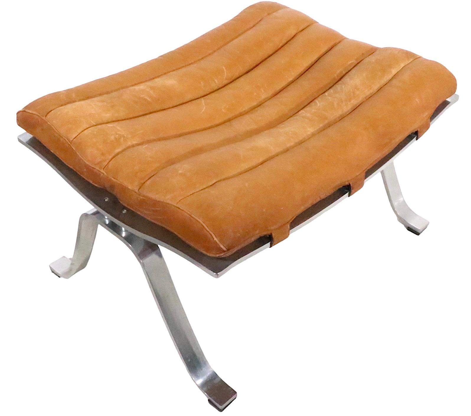 Pr. Ari Lounge Chairs with Ottomans by Arne Norell Made in Sweden c. 1960's In Good Condition For Sale In New York, NY