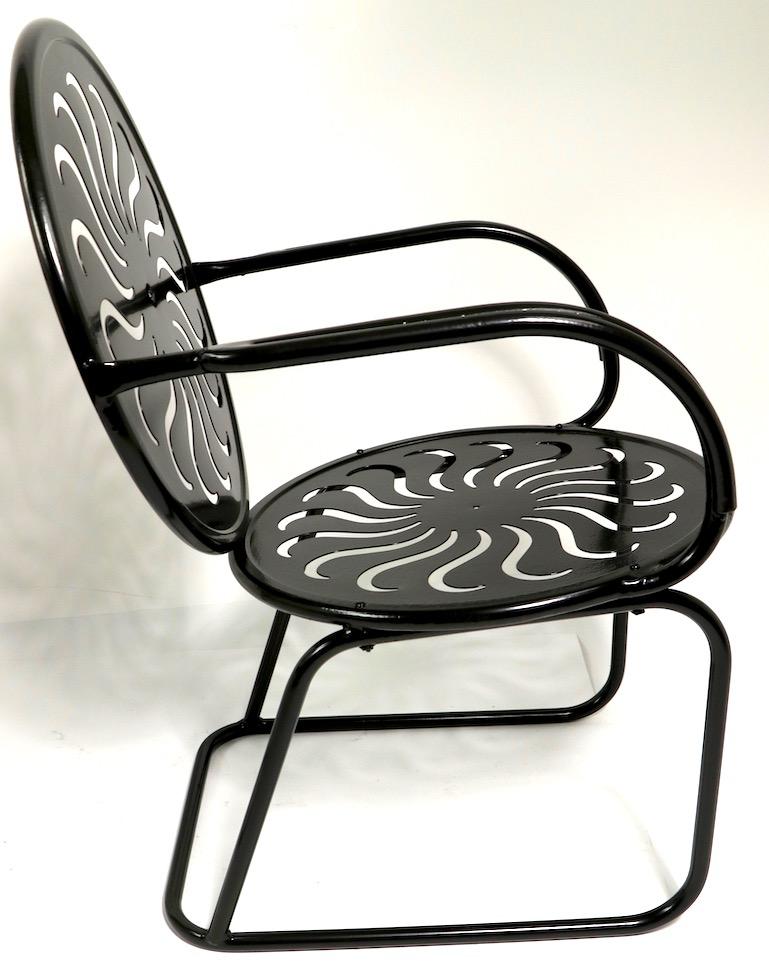 Pair of Art Deco Garden Patio Porch Lounge Chairs Newly Powder Coated In Good Condition For Sale In New York, NY
