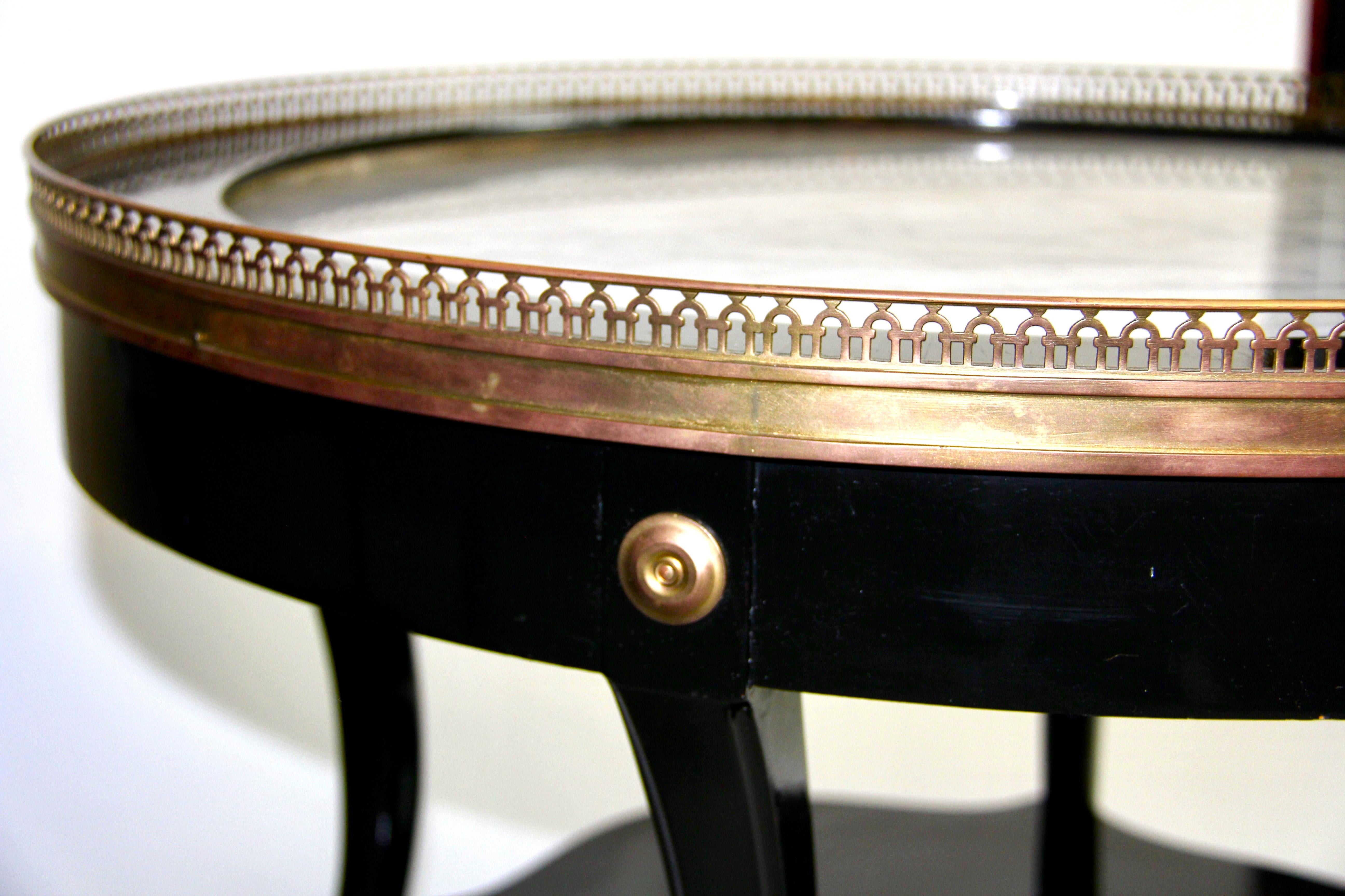 Pr. Art Deco Gilt Bronze Mounted Black Lacquer Marble Top Side Tables, Jansen For Sale 5
